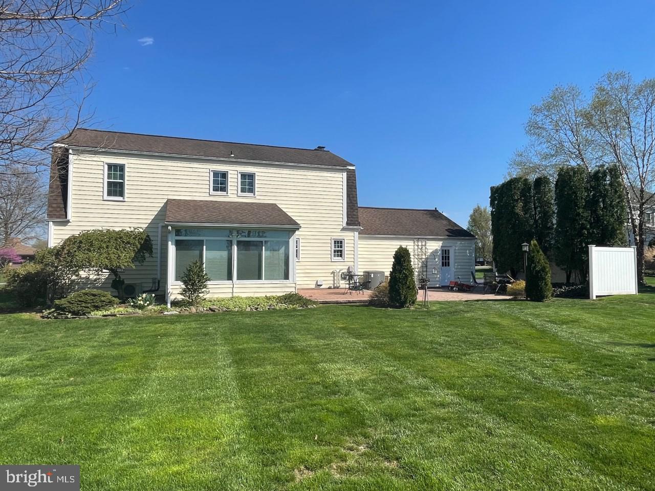 OUTDOOR COUNTRY CLUB - Residential