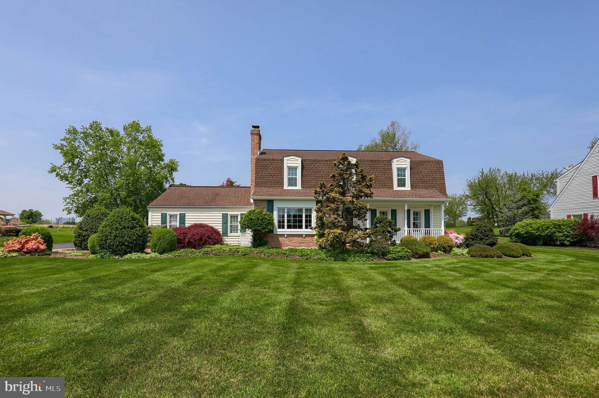 OUTDOOR COUNTRY CLUB - Residential