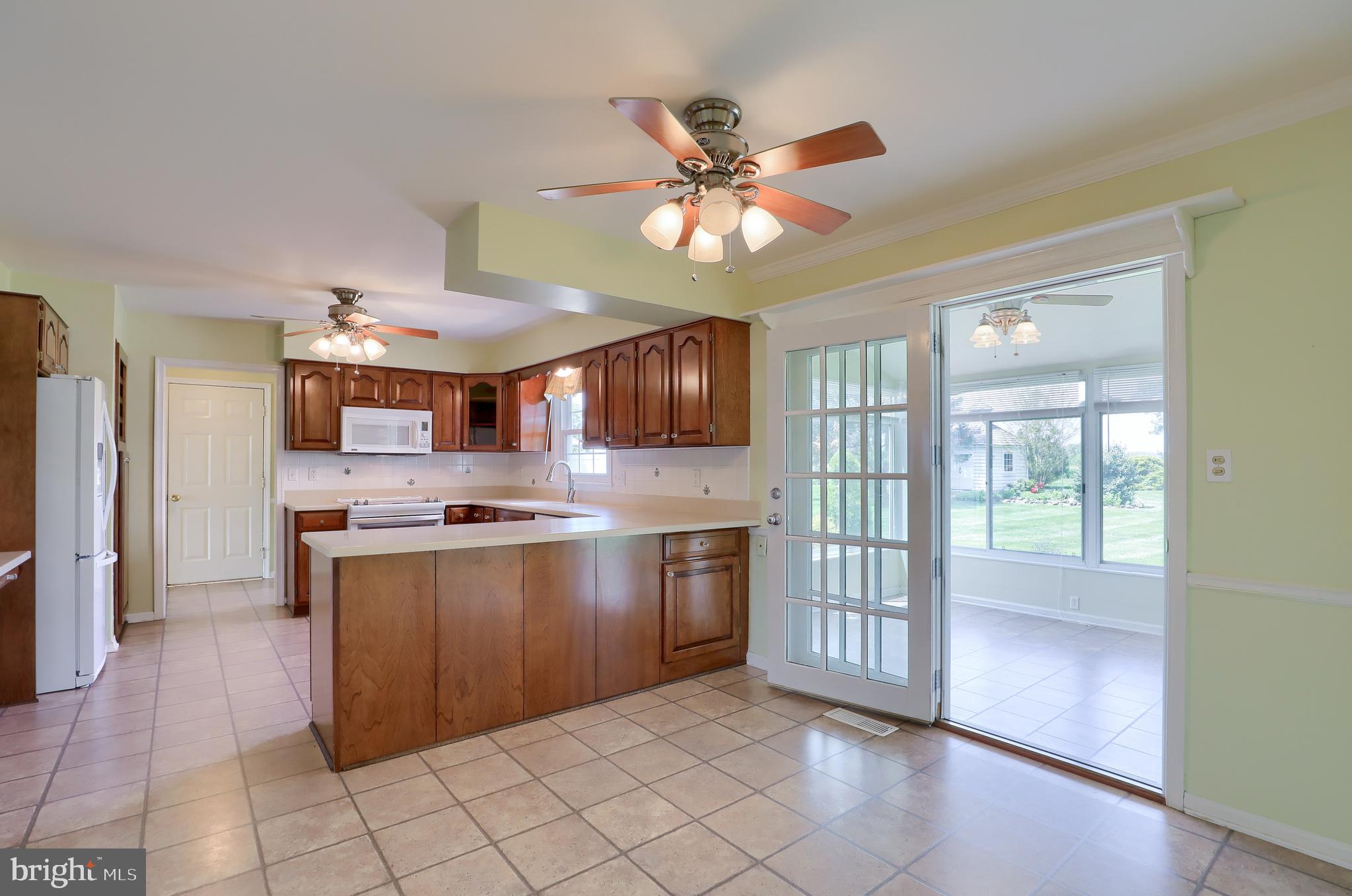 OUTDOOR COUNTRY CLUB - Residential