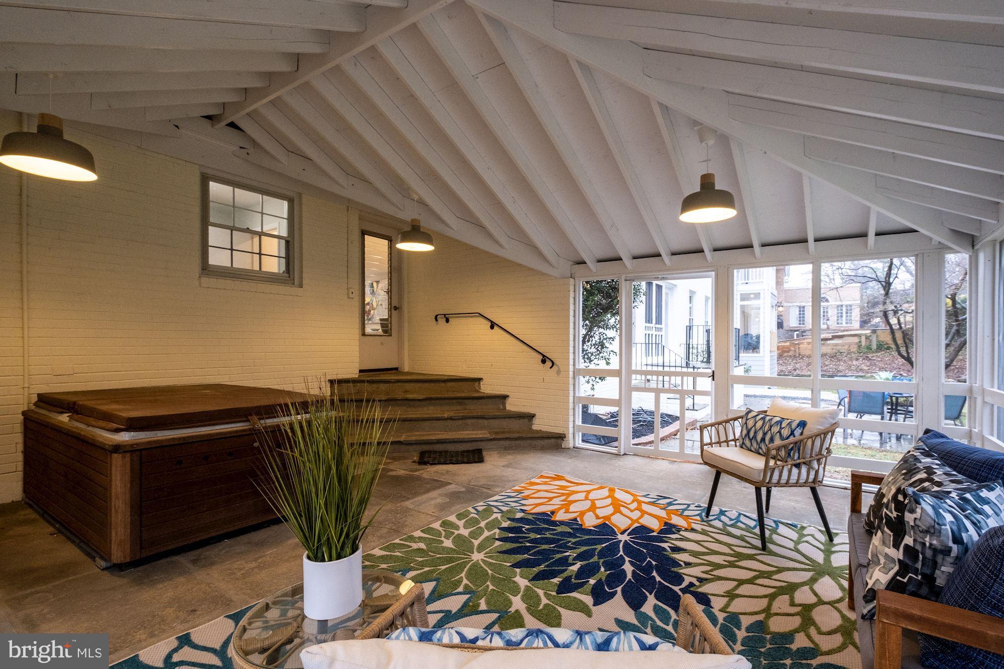 BURNING TREE ESTATES - Residential Lease