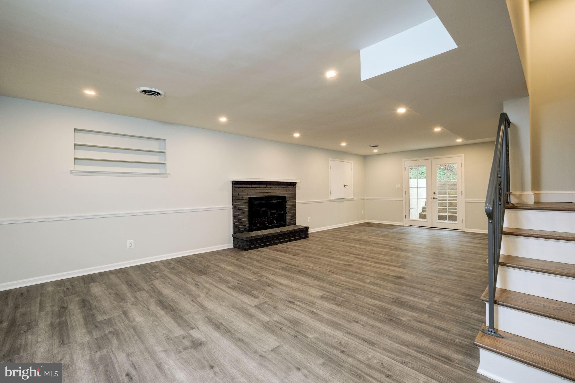 BURNING TREE ESTATES - Residential Lease