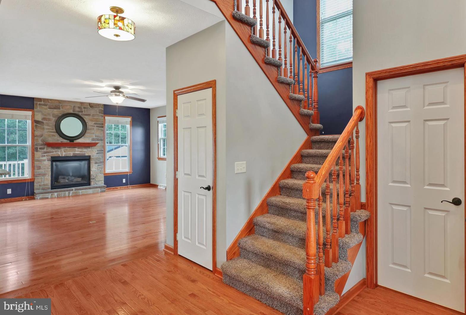 LAKEWOOD - Residential