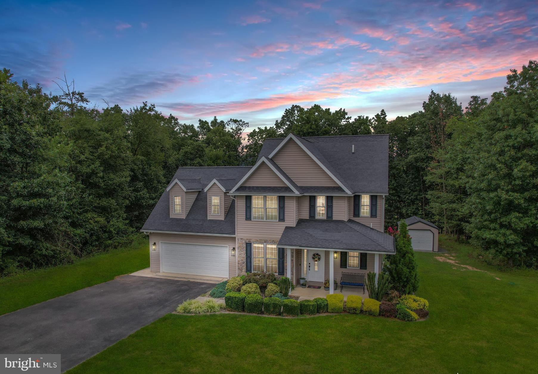 LAKEWOOD - Residential