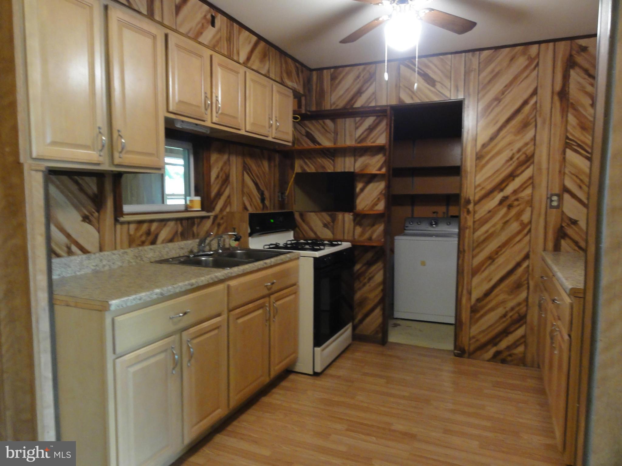 ARUNDEL HILLS - Residential