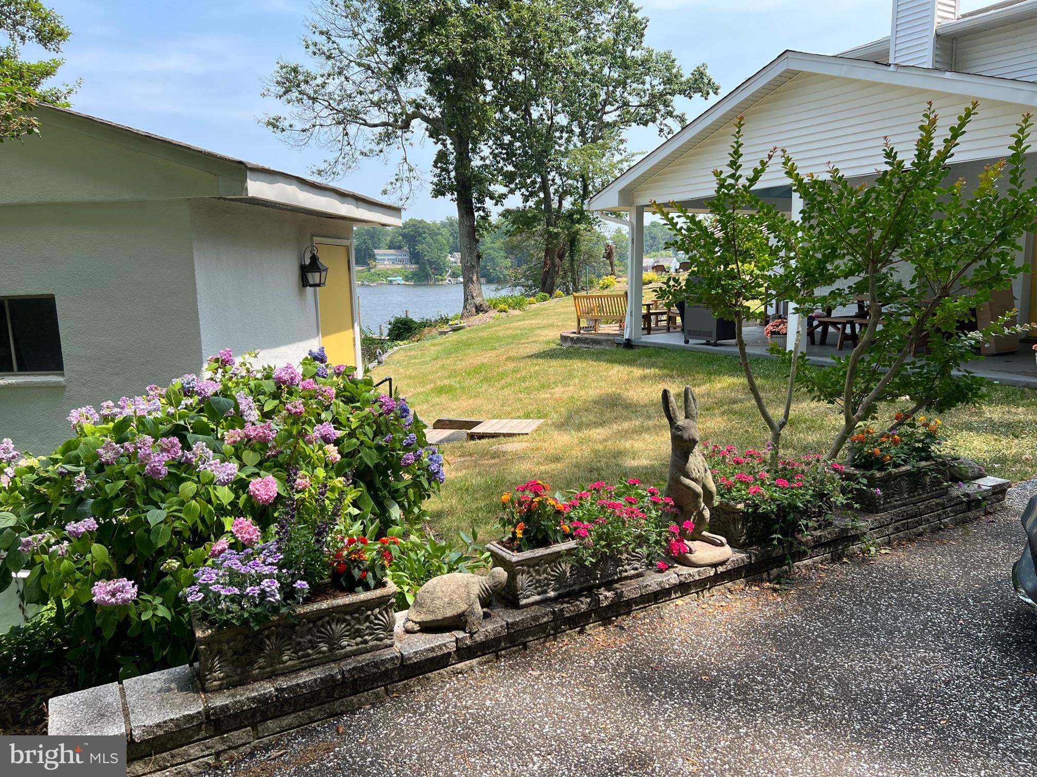 NORTH SHORE - Residential