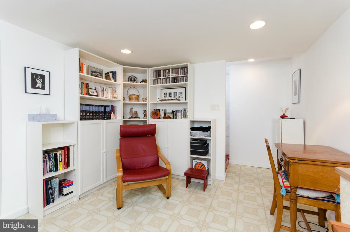 BIRDIE MAY MASON - Residential