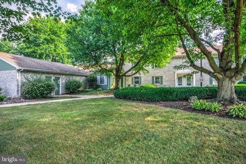 Photo of 2 Ashlea Village, New Holland, PA 17557 (MLS # PALA2053778)