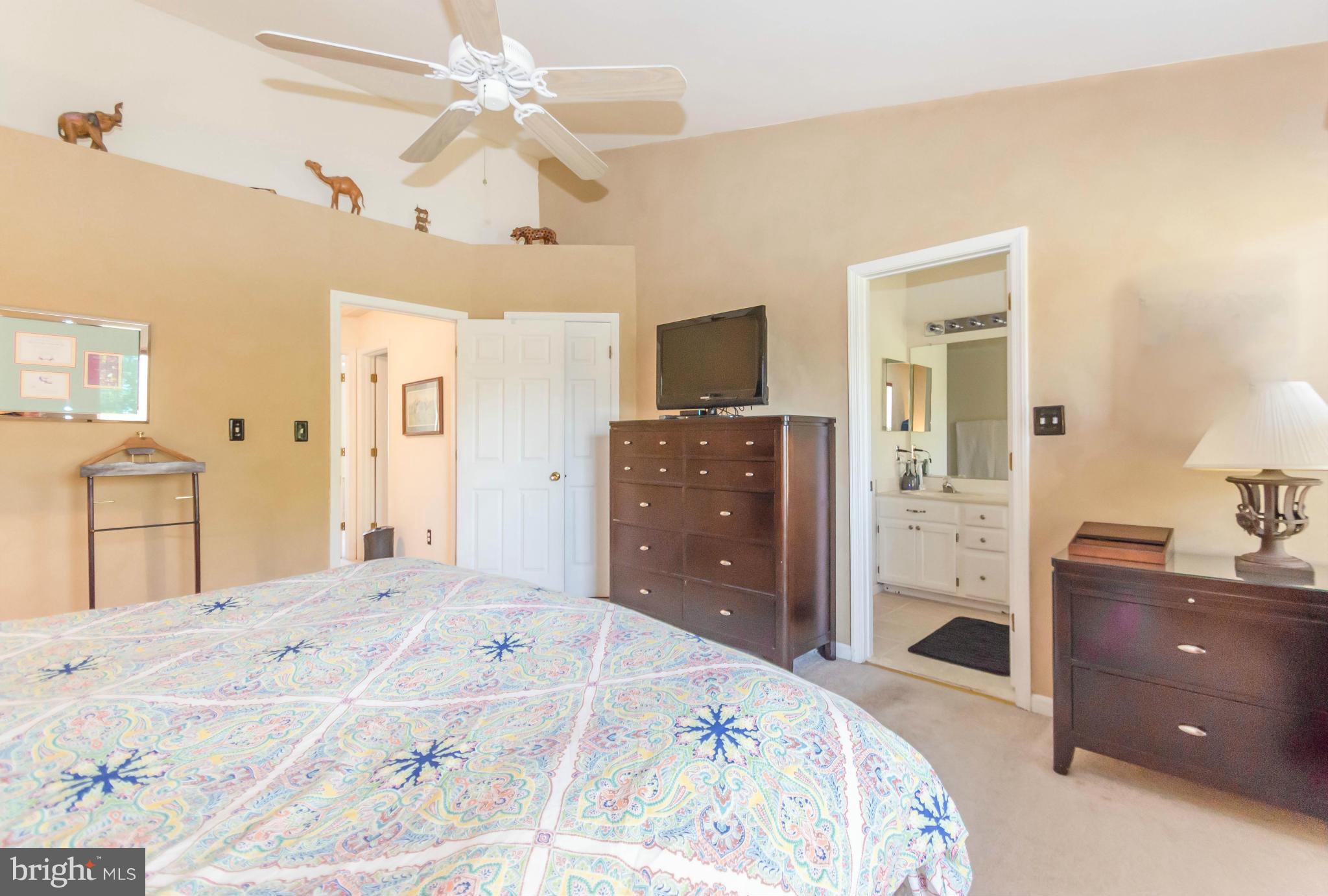 VILLAGES OF HOMELAND - Residential