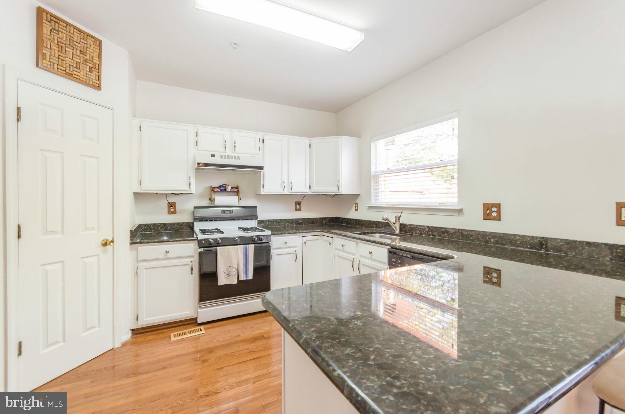 VILLAGES OF HOMELAND - Residential