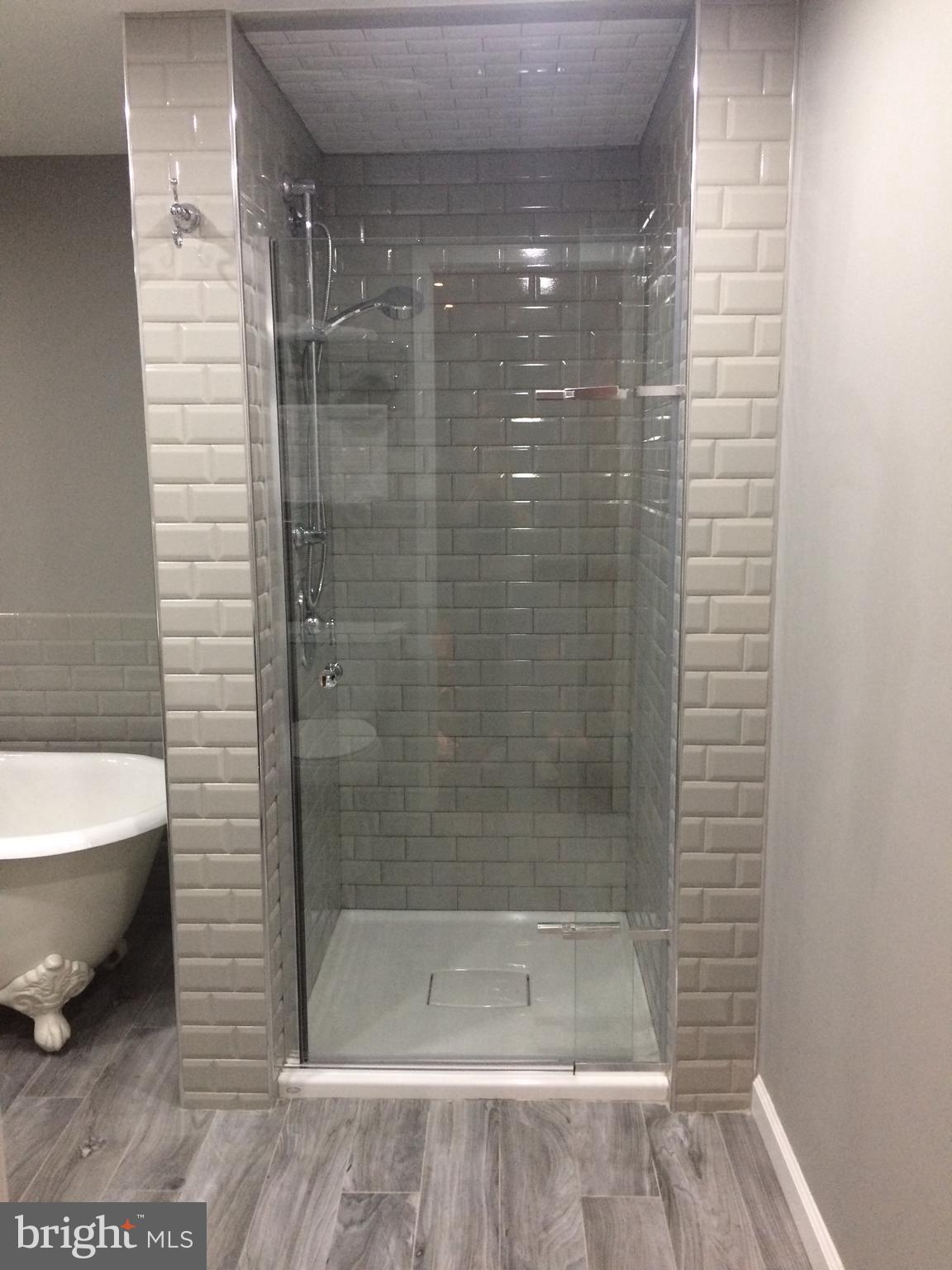 PASSYUNK SQUARE - Residential Lease