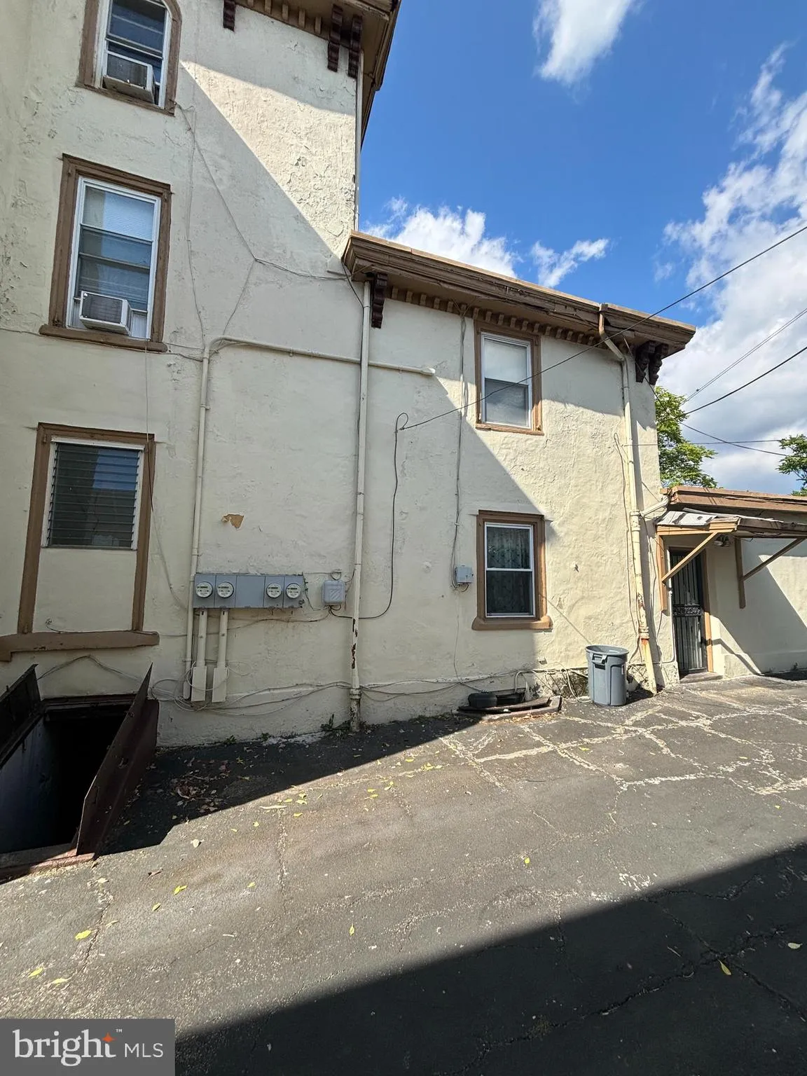 Philadelphia, Pennsylvania 19151, United States, ,Commercial,Active,103386