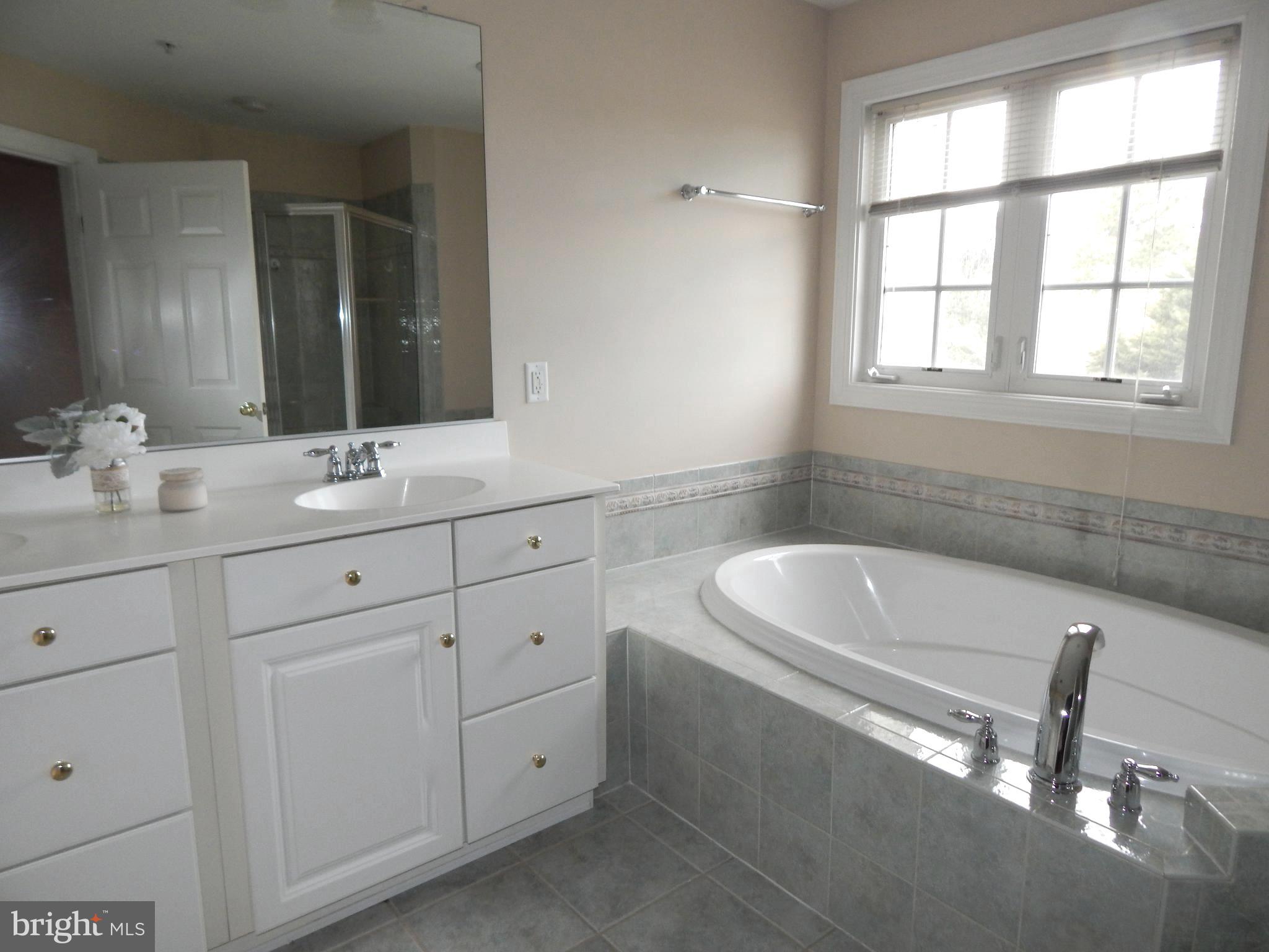 VILLAGES OF DORCHESTER - Residential Lease