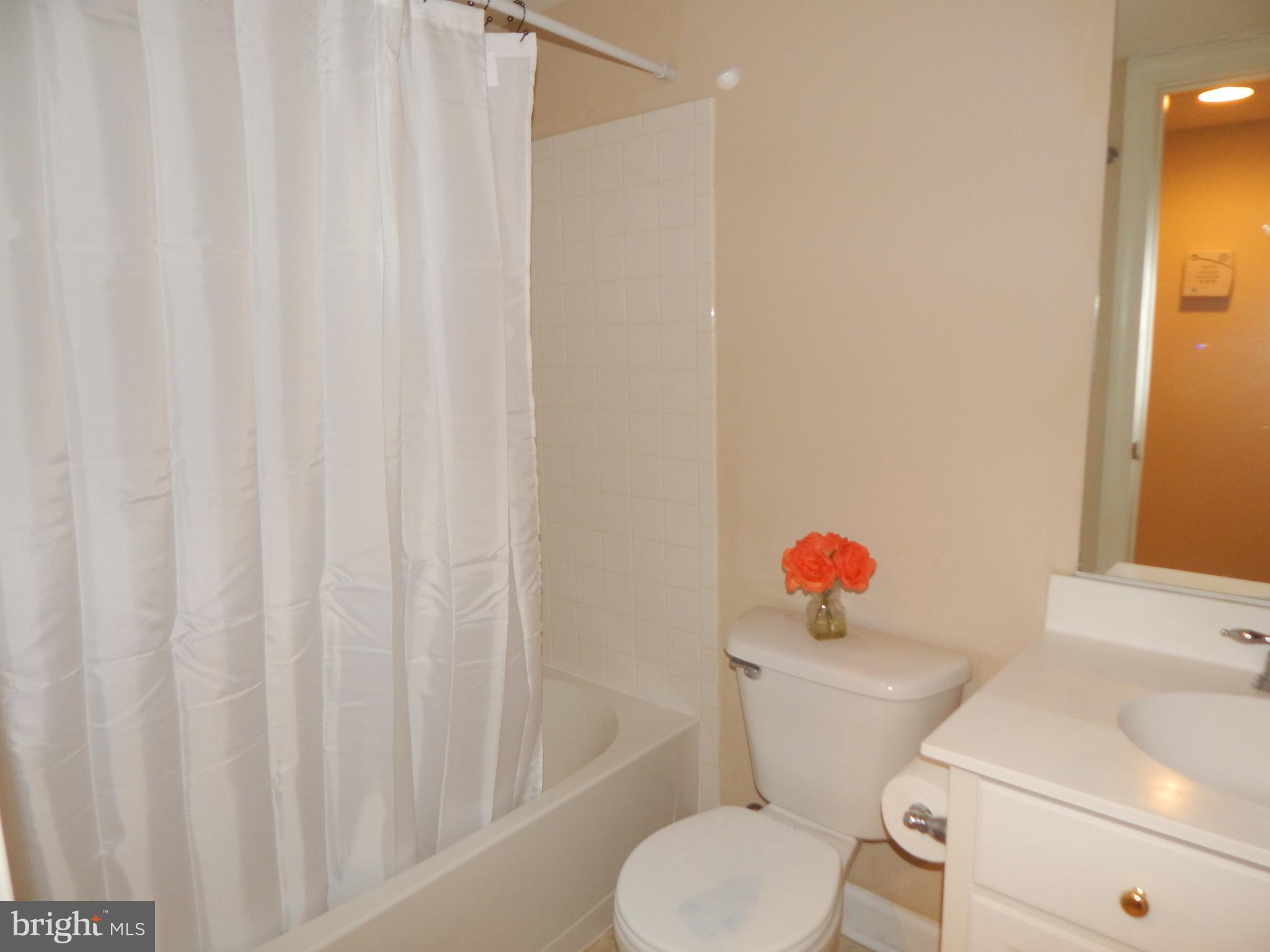 VILLAGES OF DORCHESTER - Residential Lease