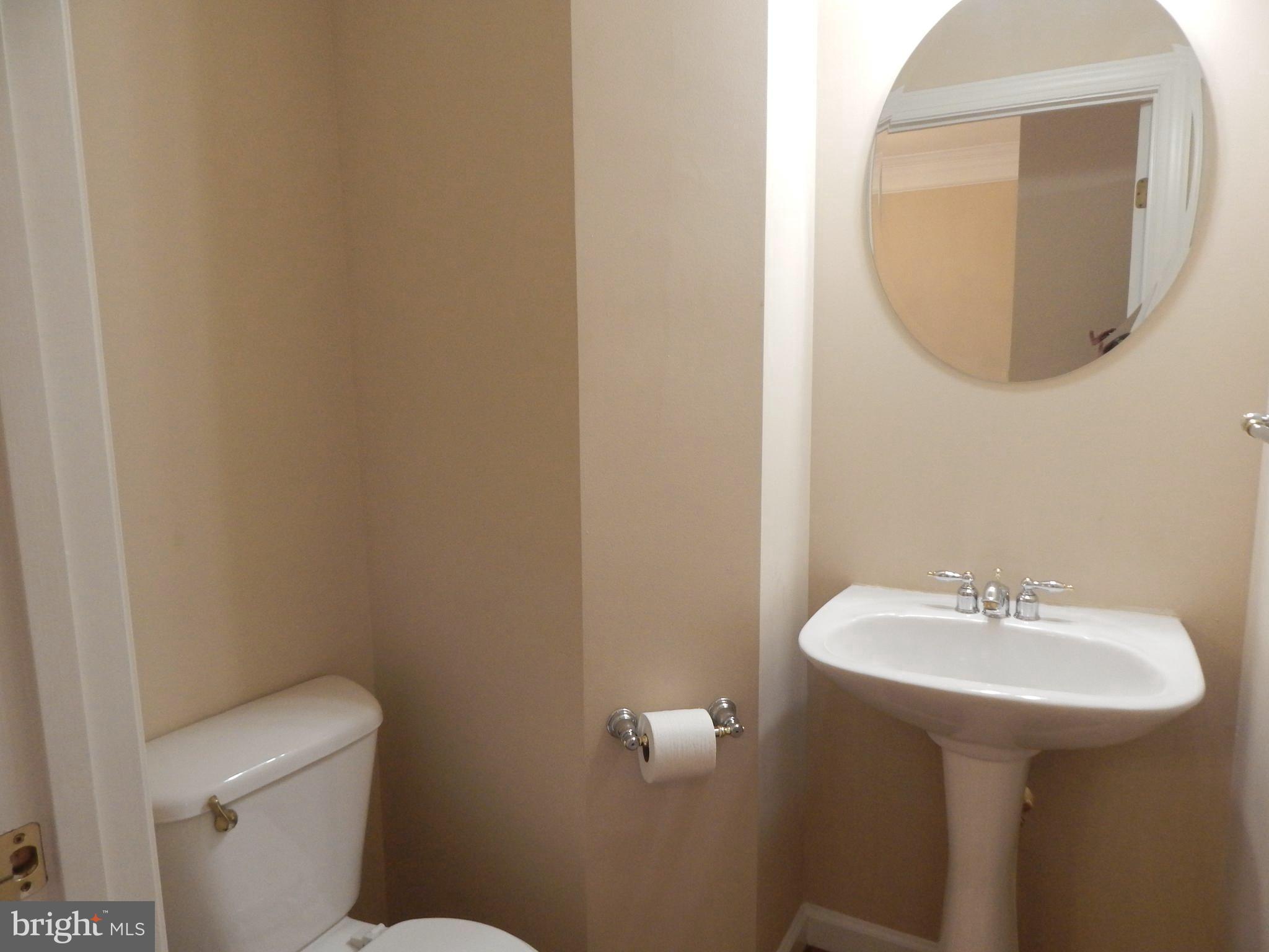 VILLAGES OF DORCHESTER - Residential Lease