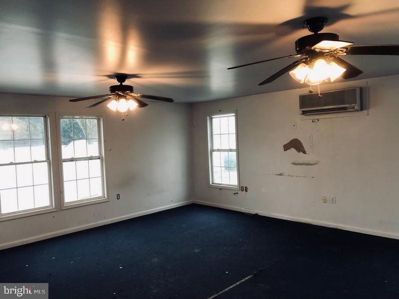 ROSEDALE MANOR - Residential