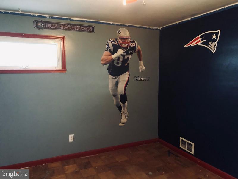 ROSEDALE MANOR - Residential