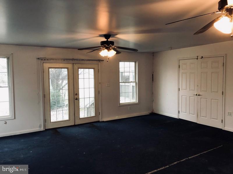 ROSEDALE MANOR - Residential