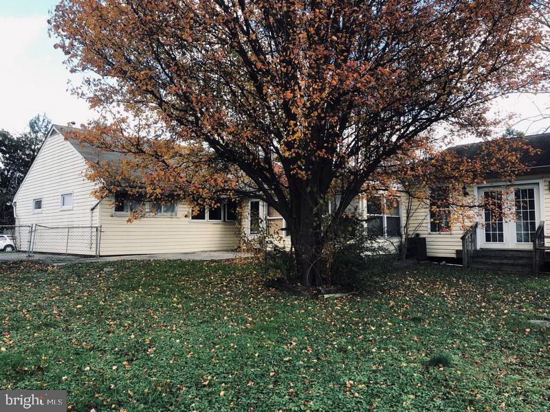 ROSEDALE MANOR - Residential