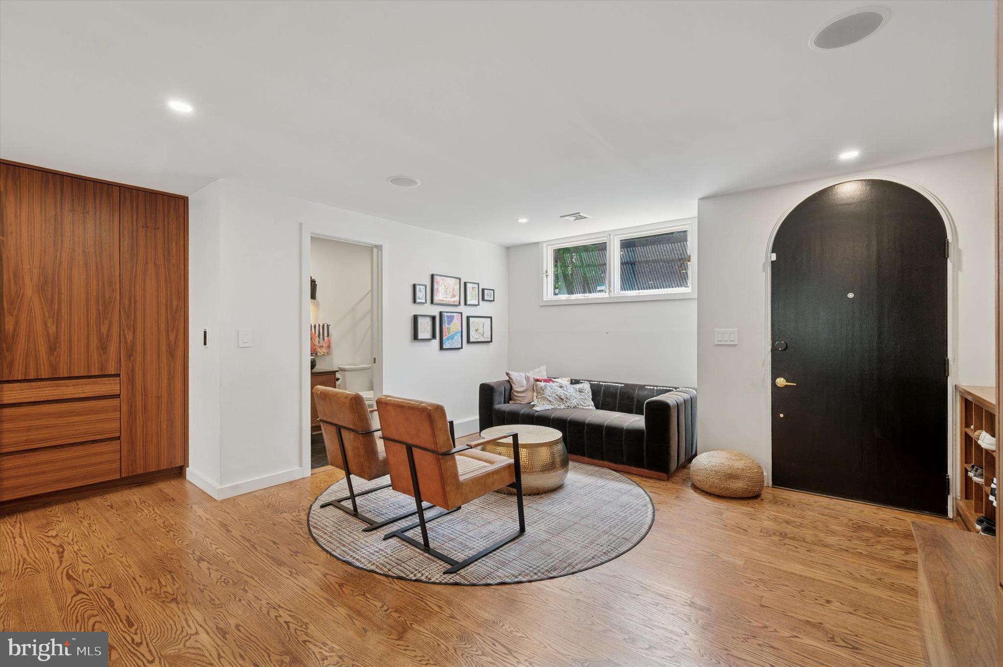 283 LOCUST STREET