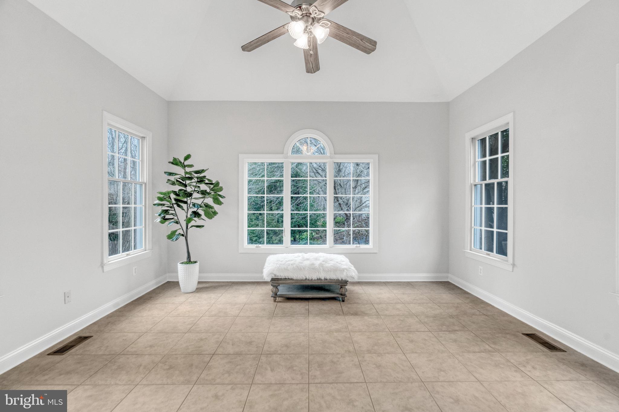 HUNTER MILL ESTATES - Residential