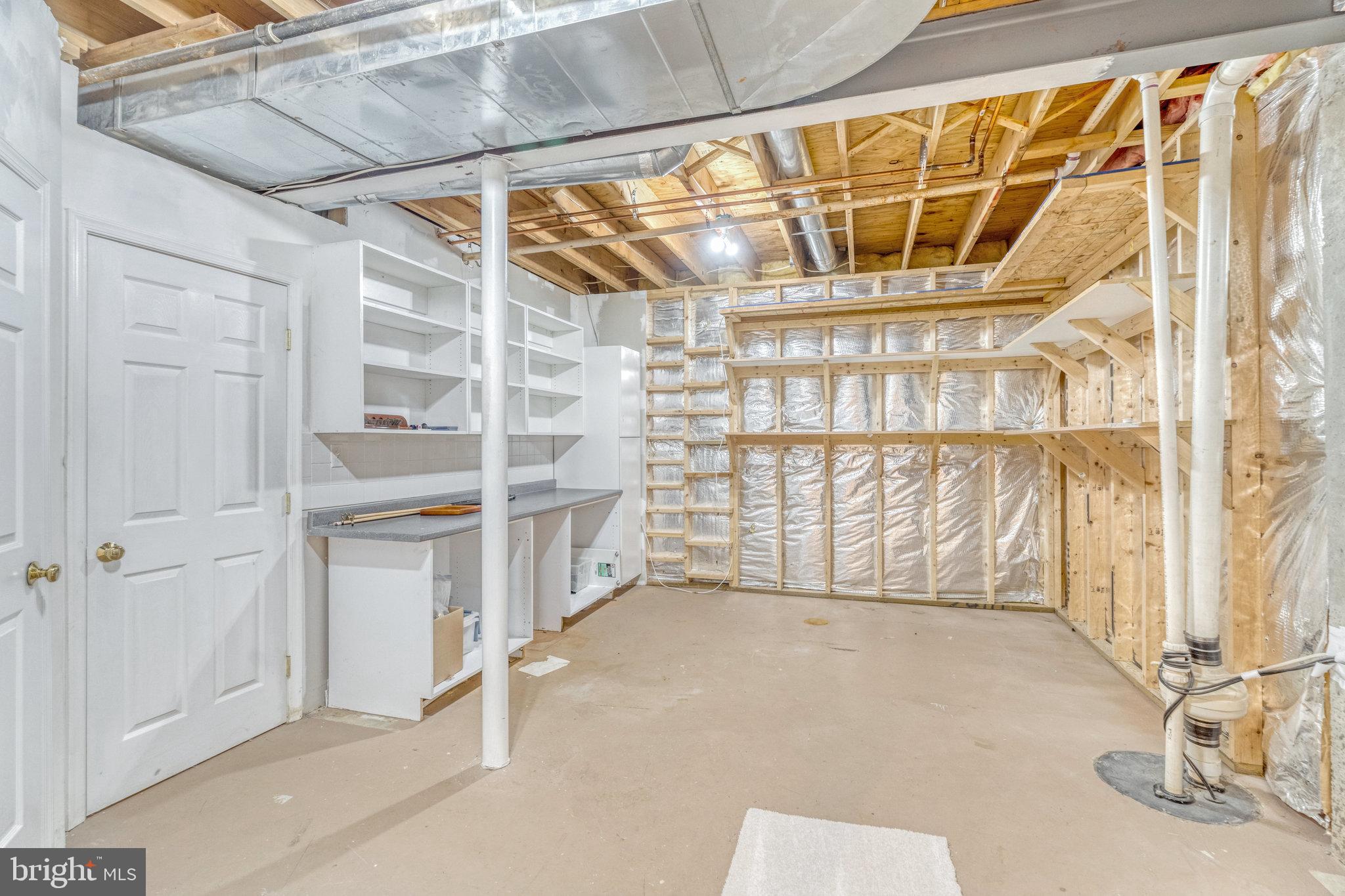 HUNTER MILL ESTATES - Residential