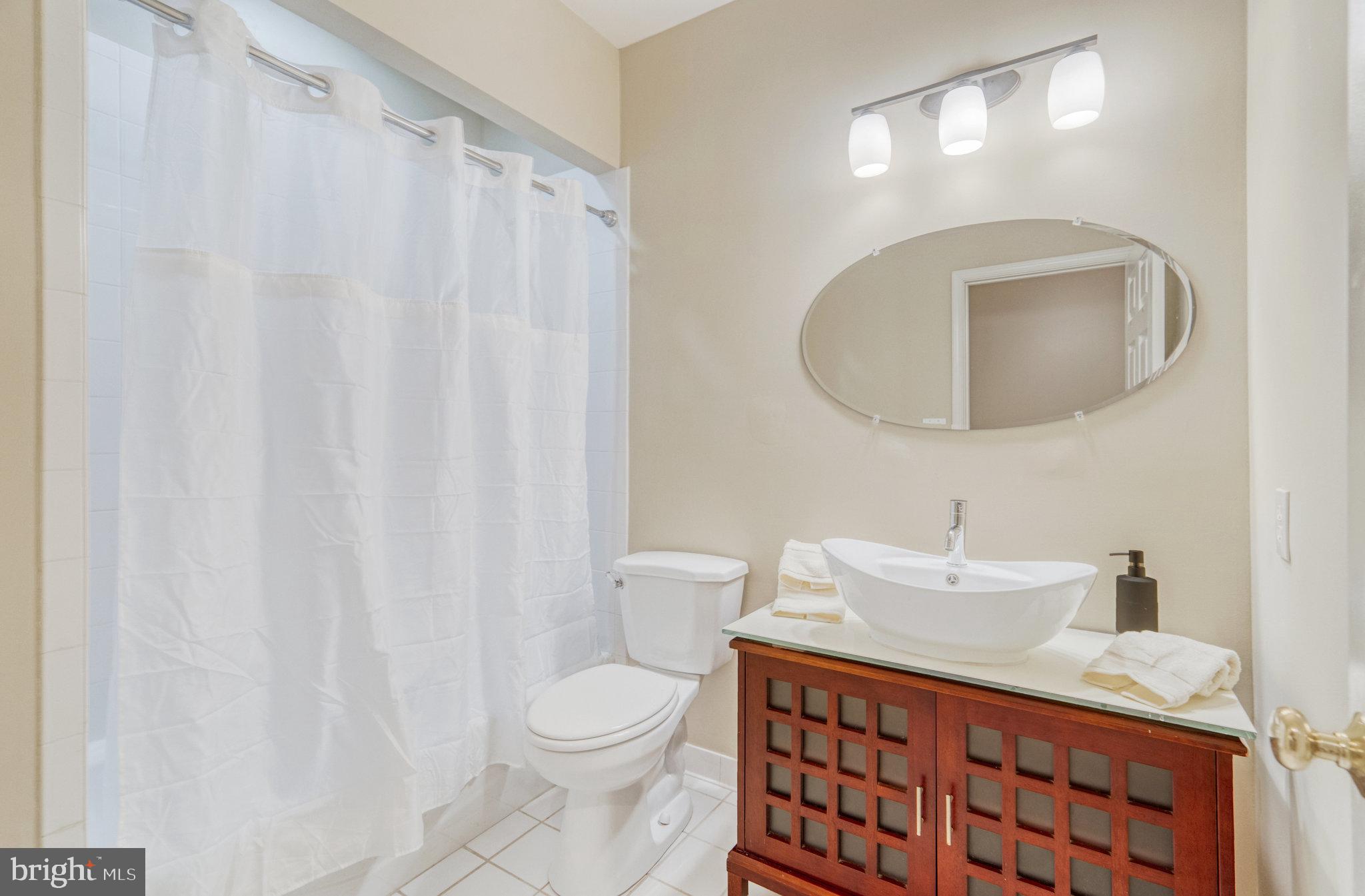 HUNTER MILL ESTATES - Residential