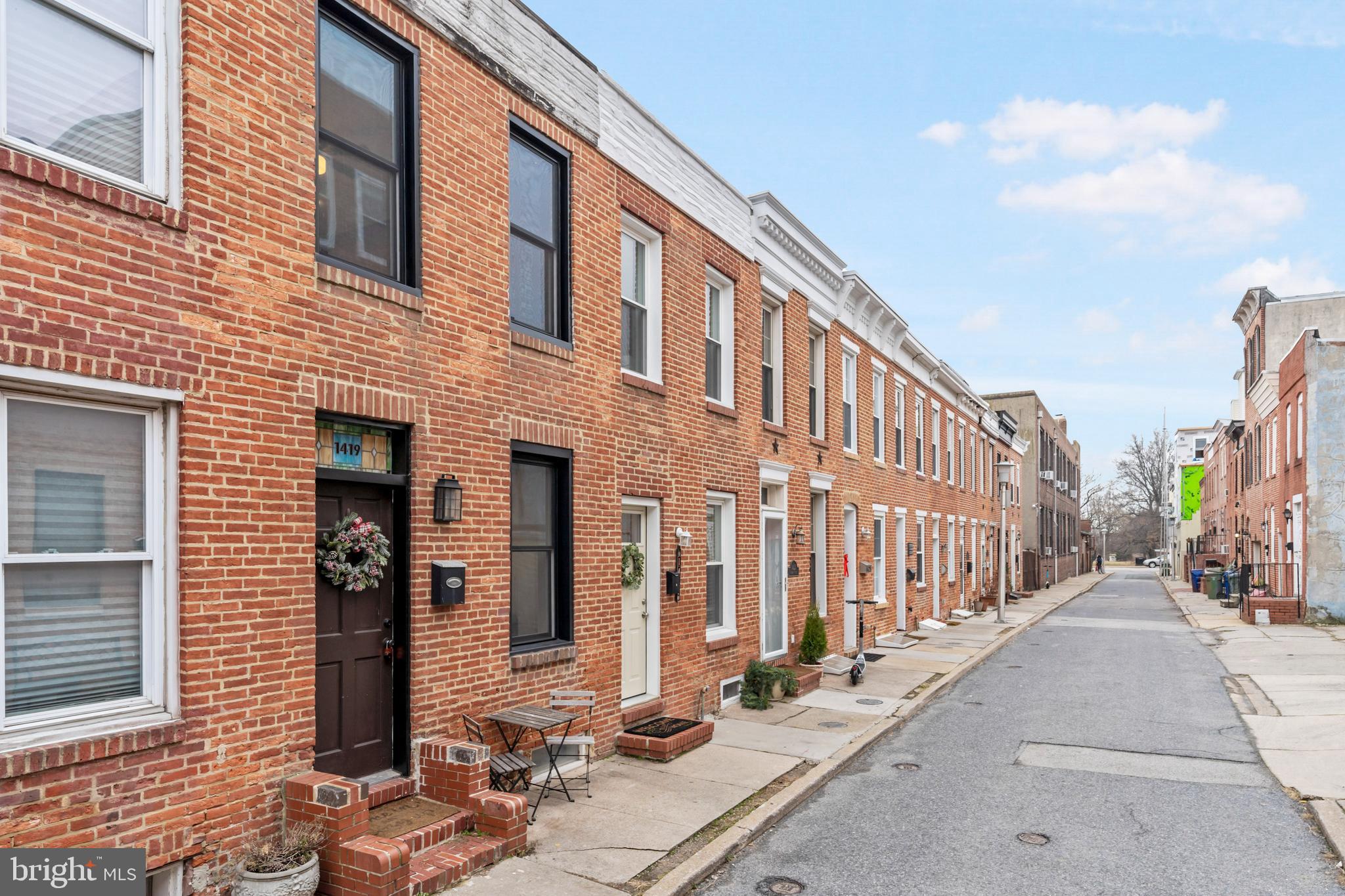 LOCUST POINT - Residential