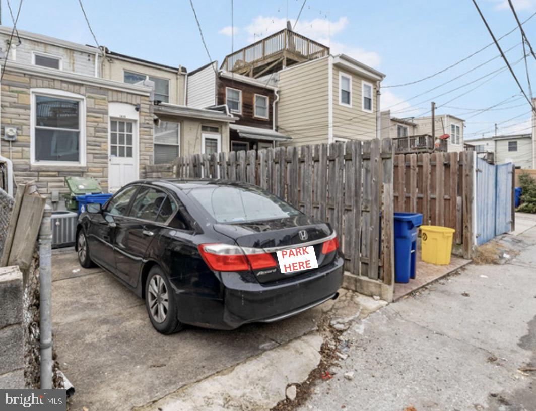 LOCUST POINT - Residential