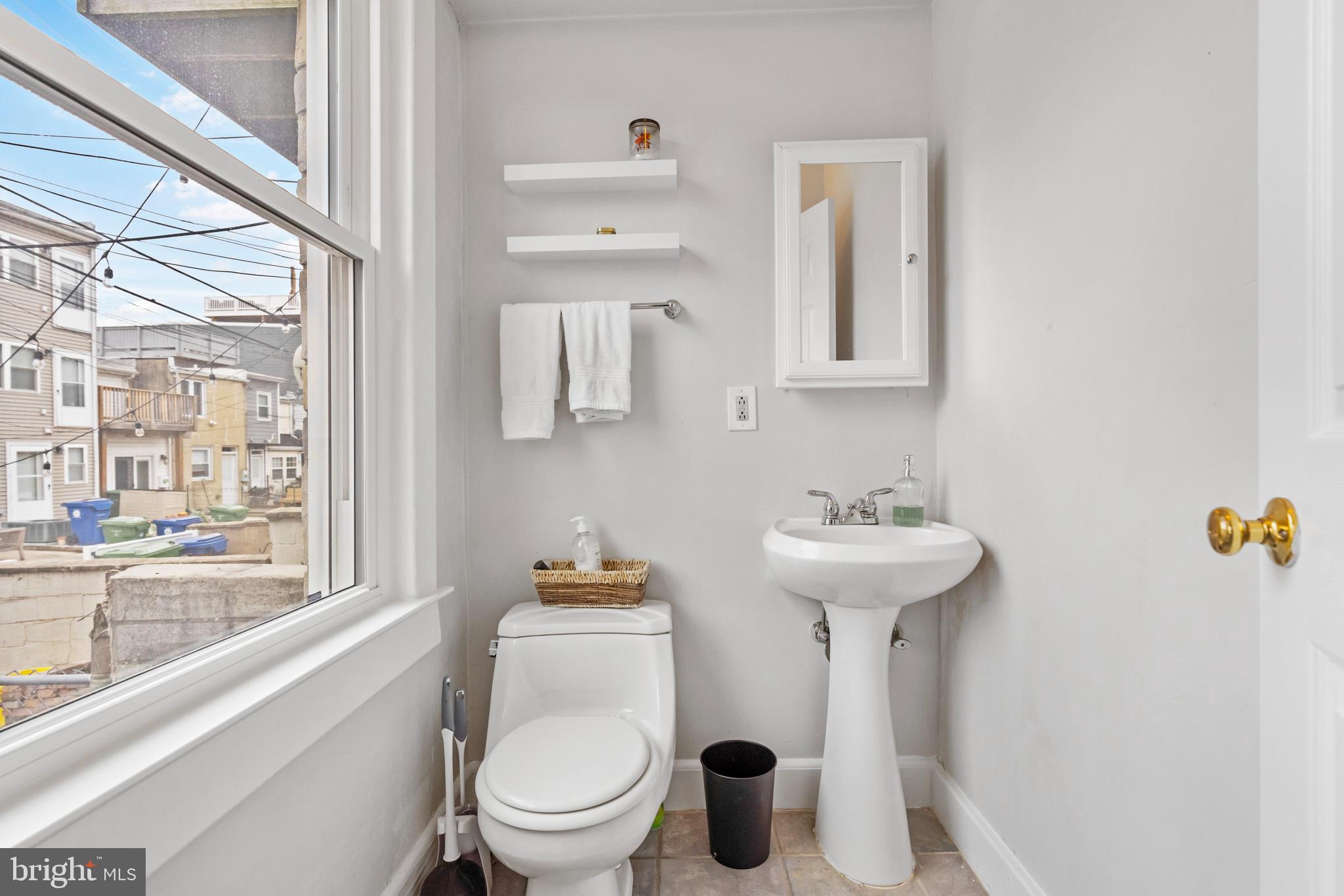 LOCUST POINT - Residential