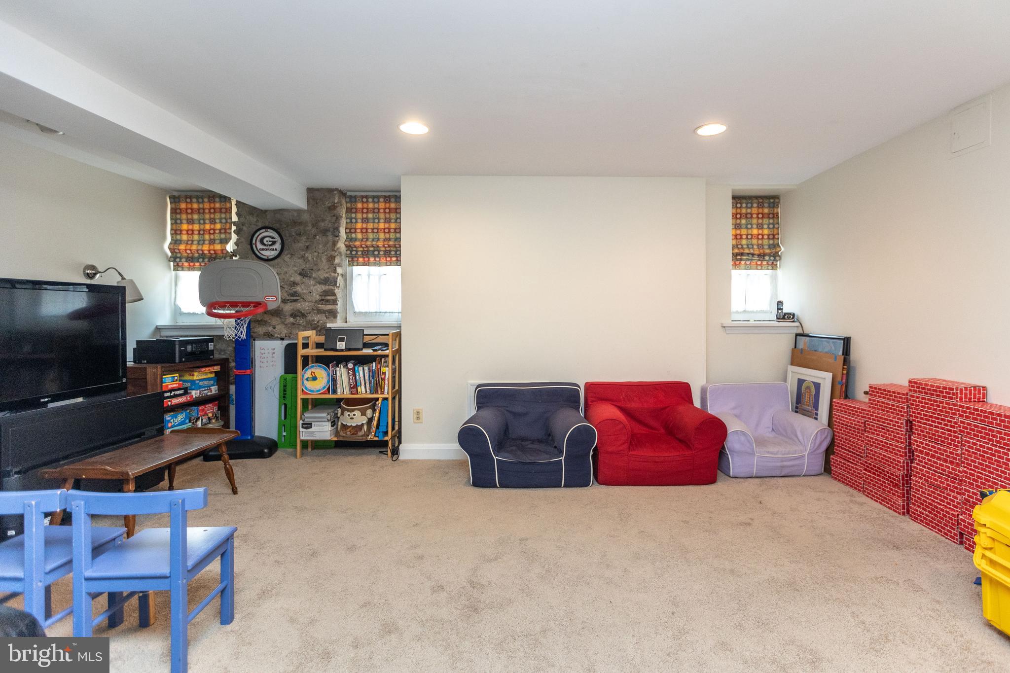 RODGERS FORGE - Residential