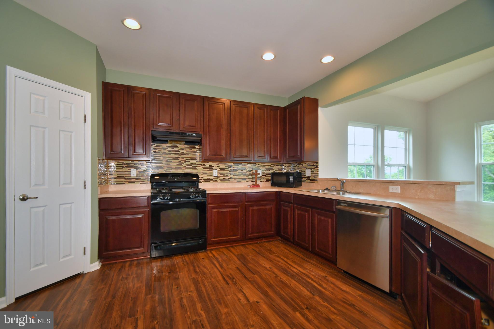 BRITTANY QUARTERS - Residential