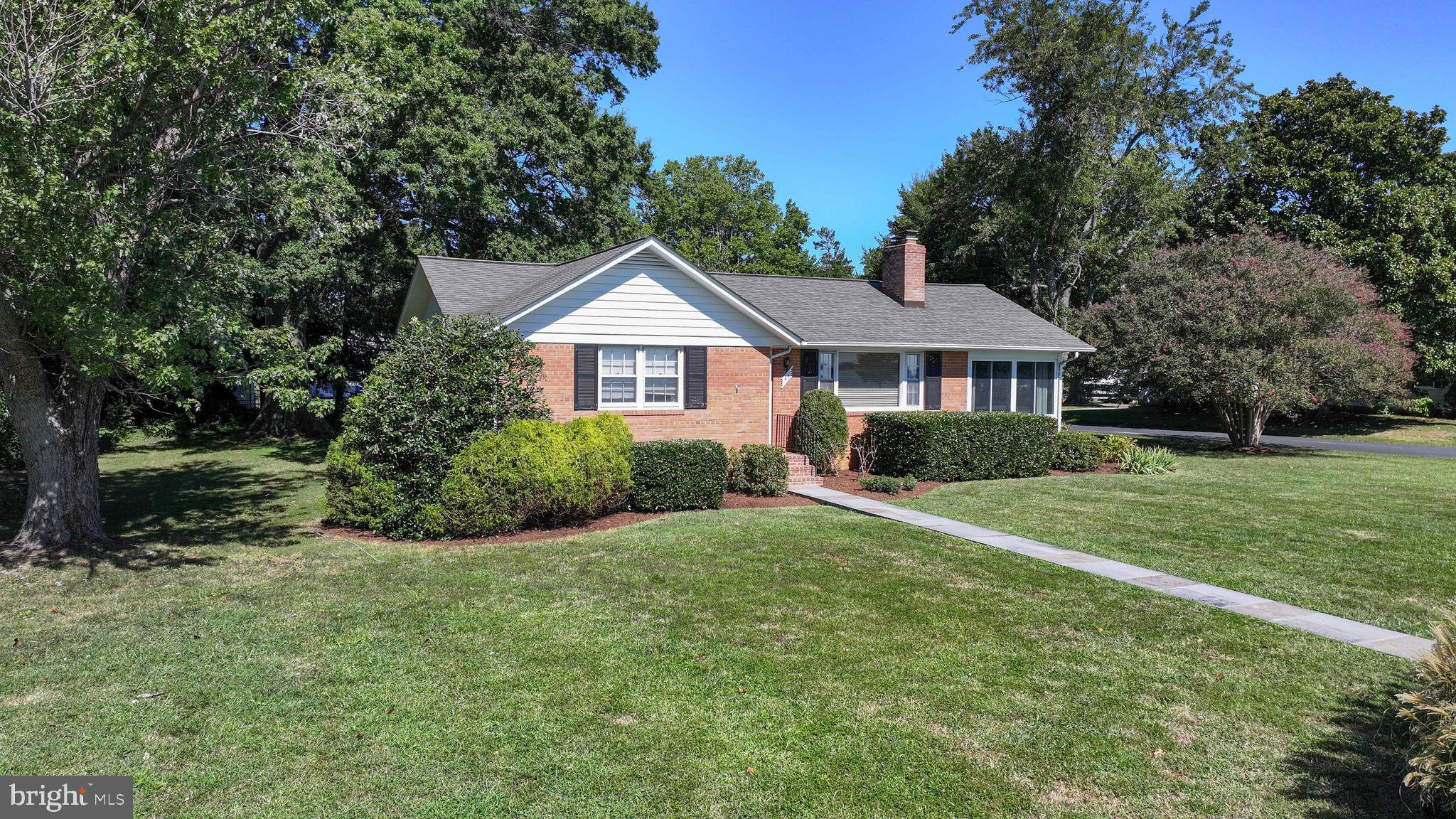 93 BAY DRIVE