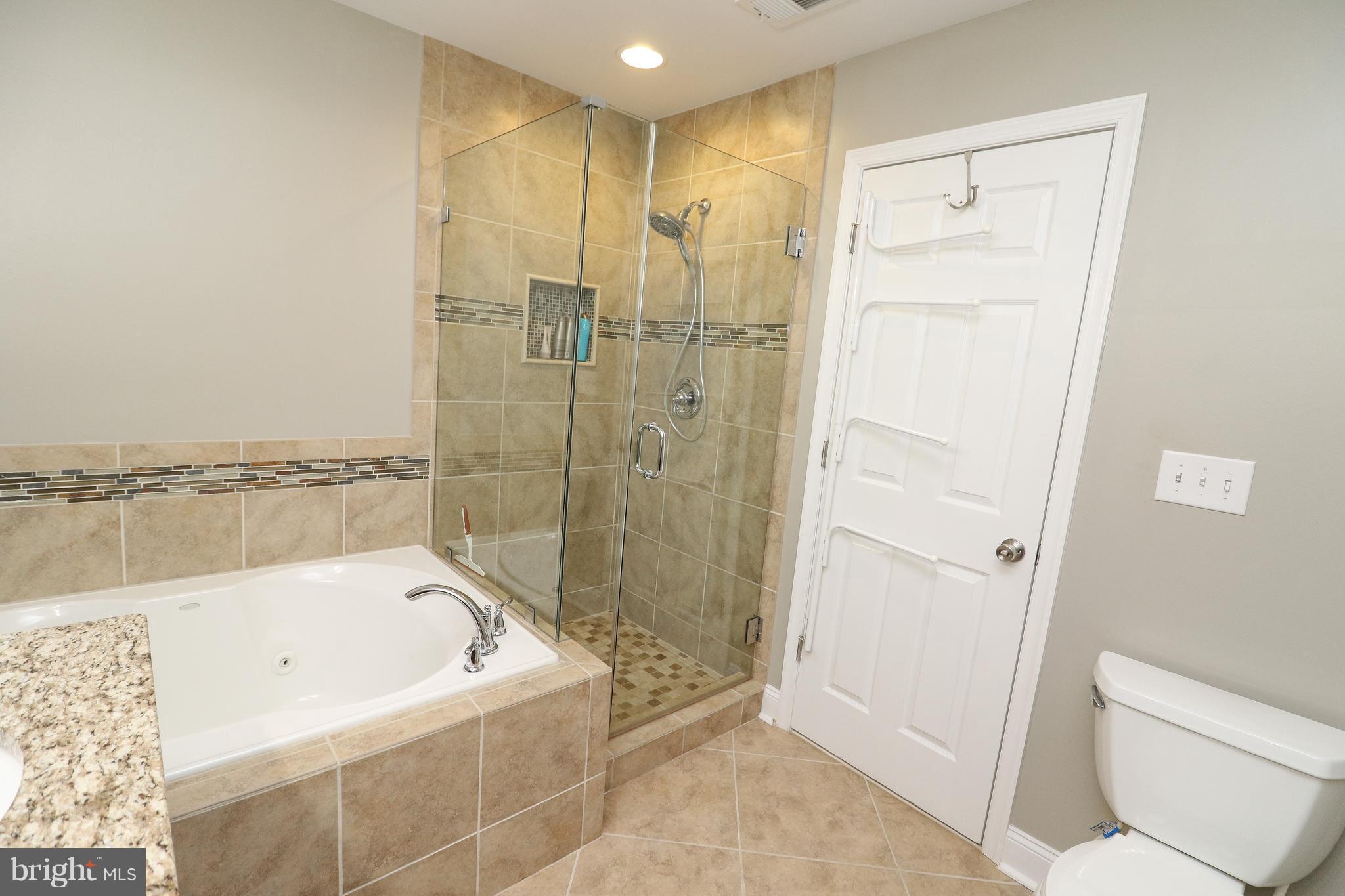 MCNAIR FARMS LANDBAY - Residential