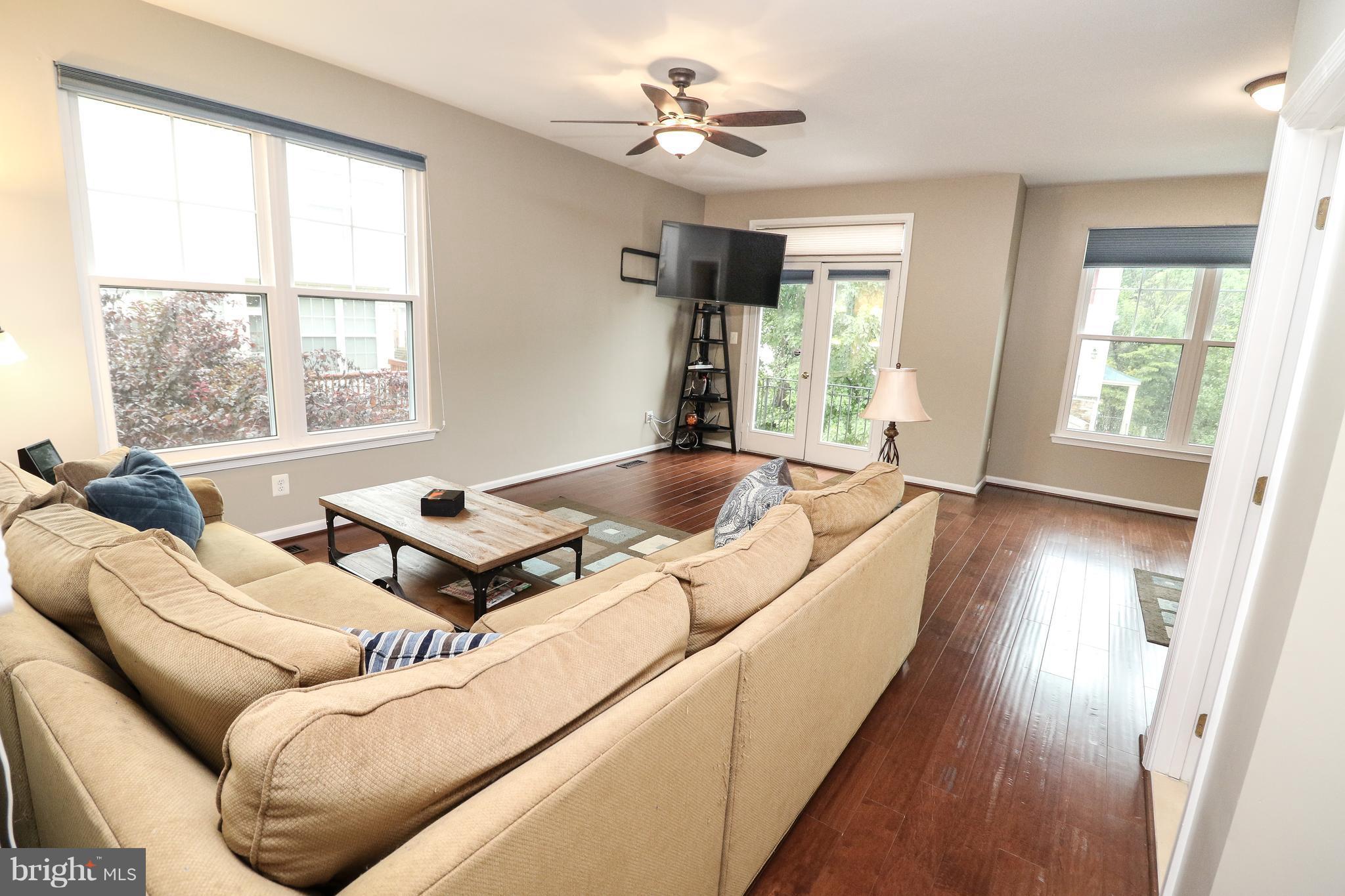 MCNAIR FARMS LANDBAY - Residential