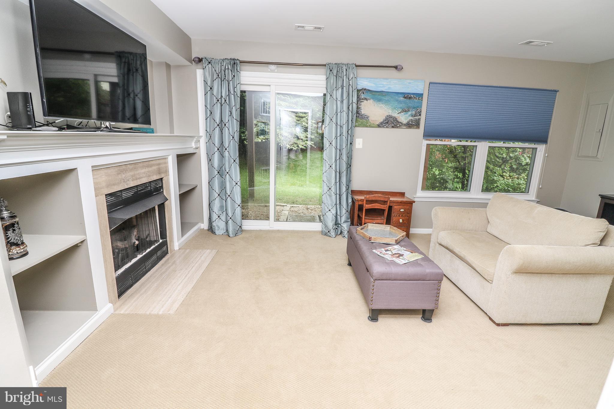 MCNAIR FARMS LANDBAY - Residential