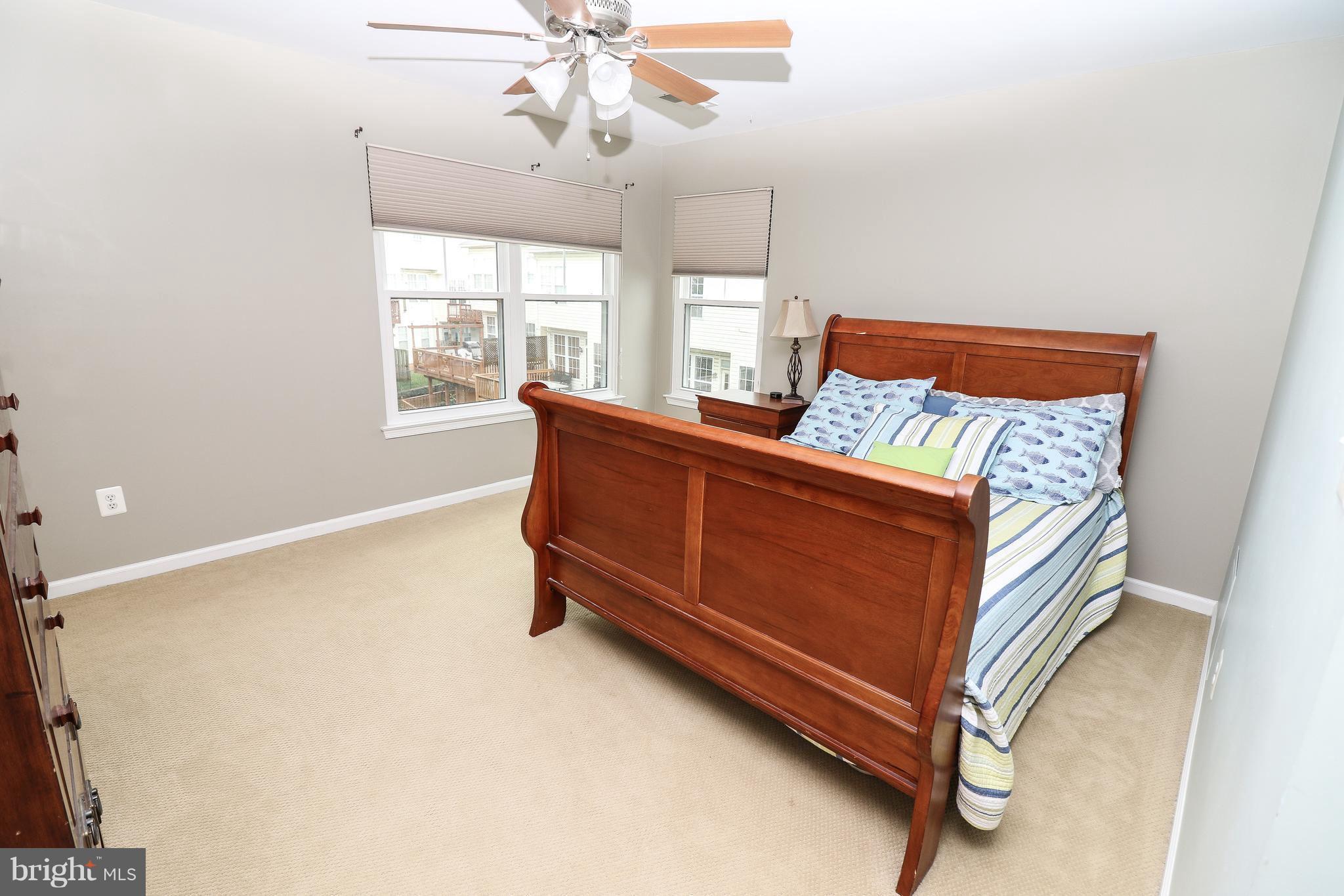 MCNAIR FARMS LANDBAY - Residential