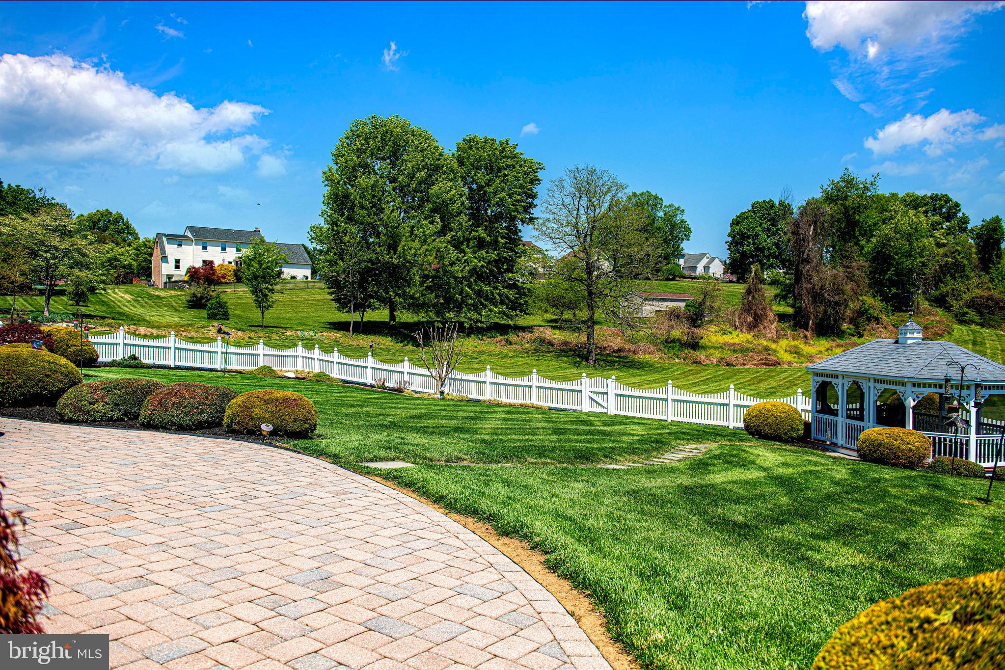 PLEASANT RIDGE - Residential