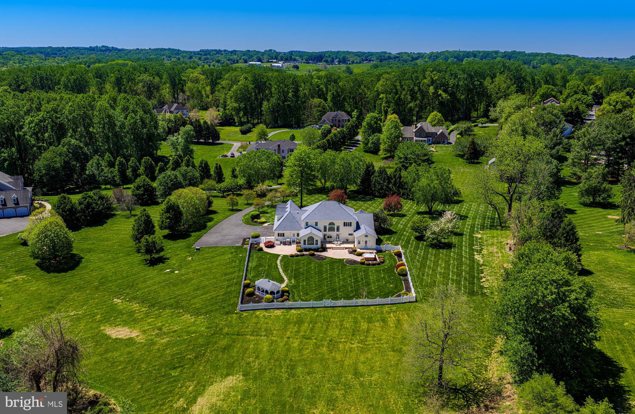PLEASANT RIDGE - Residential