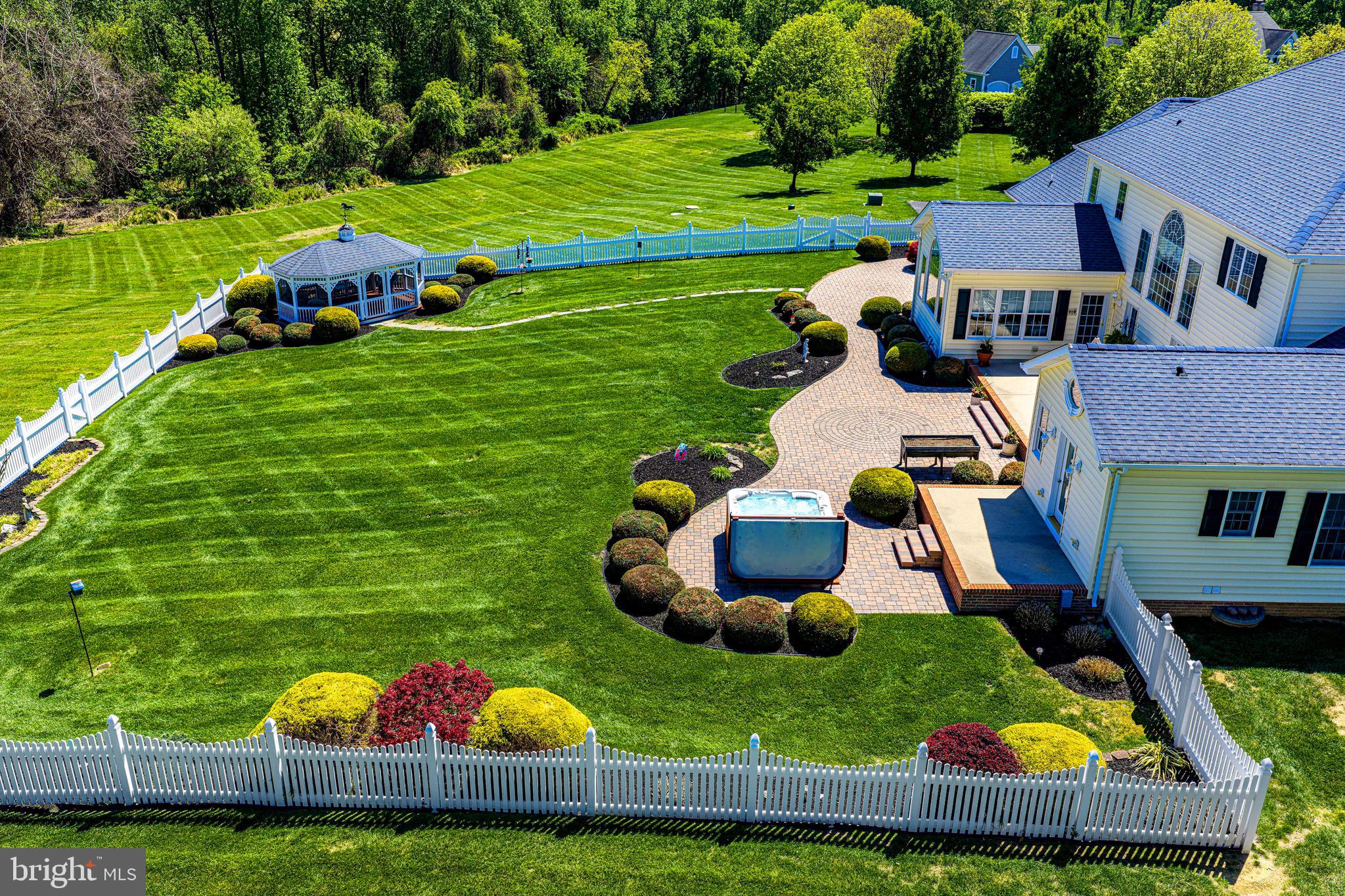 PLEASANT RIDGE - Residential