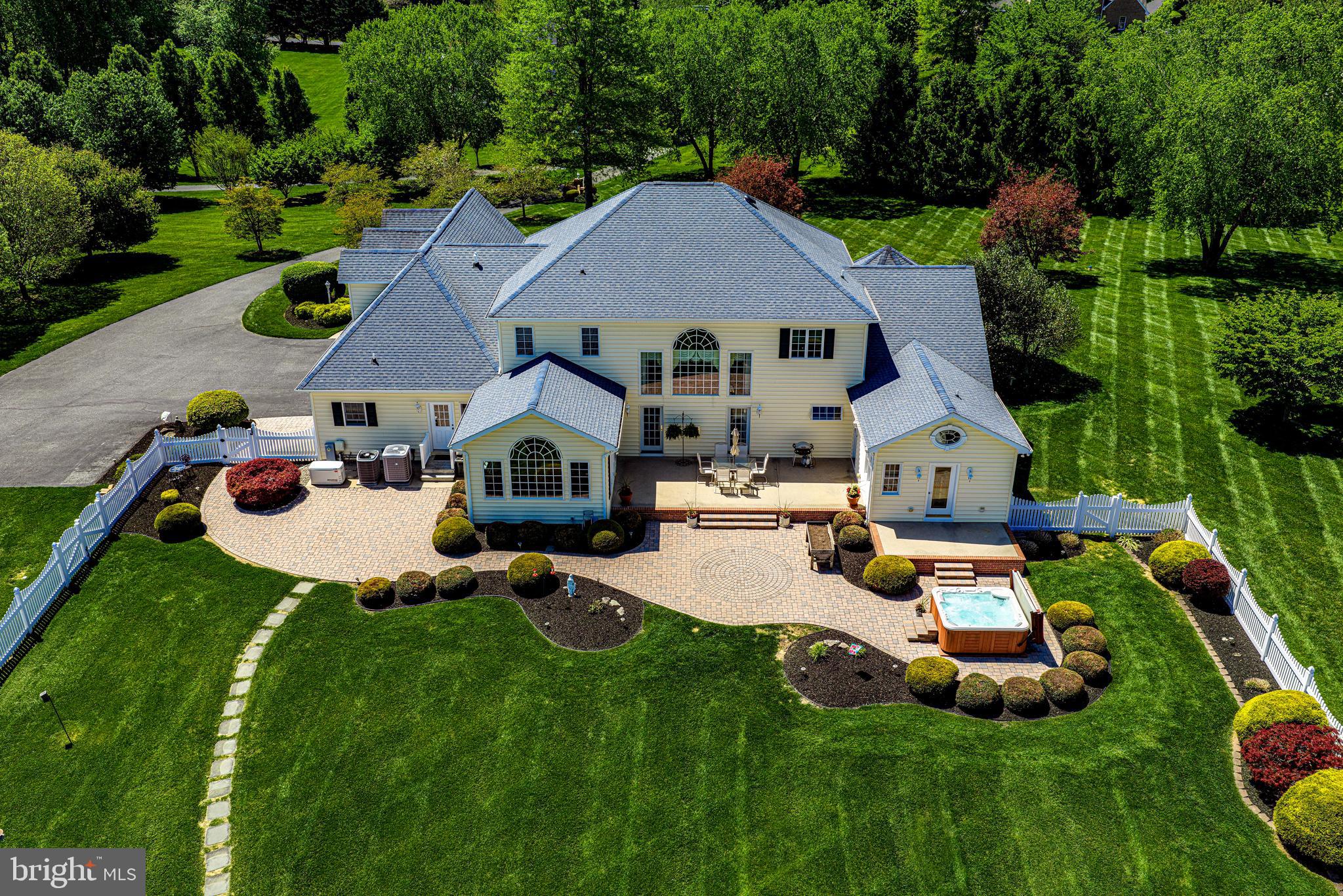 PLEASANT RIDGE - Residential