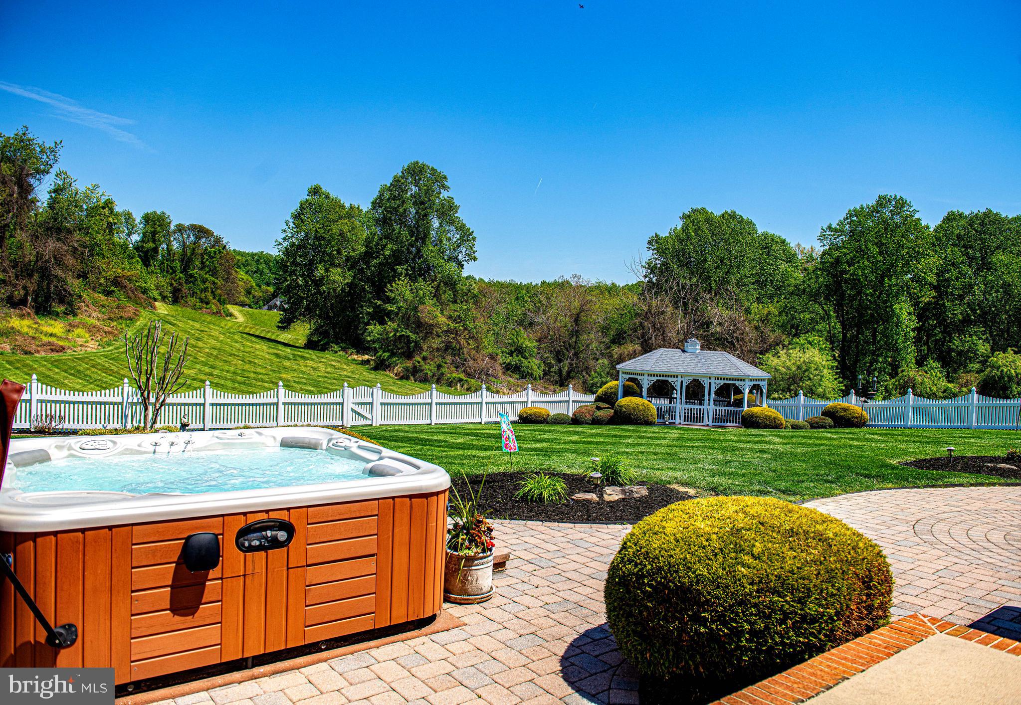 PLEASANT RIDGE - Residential
