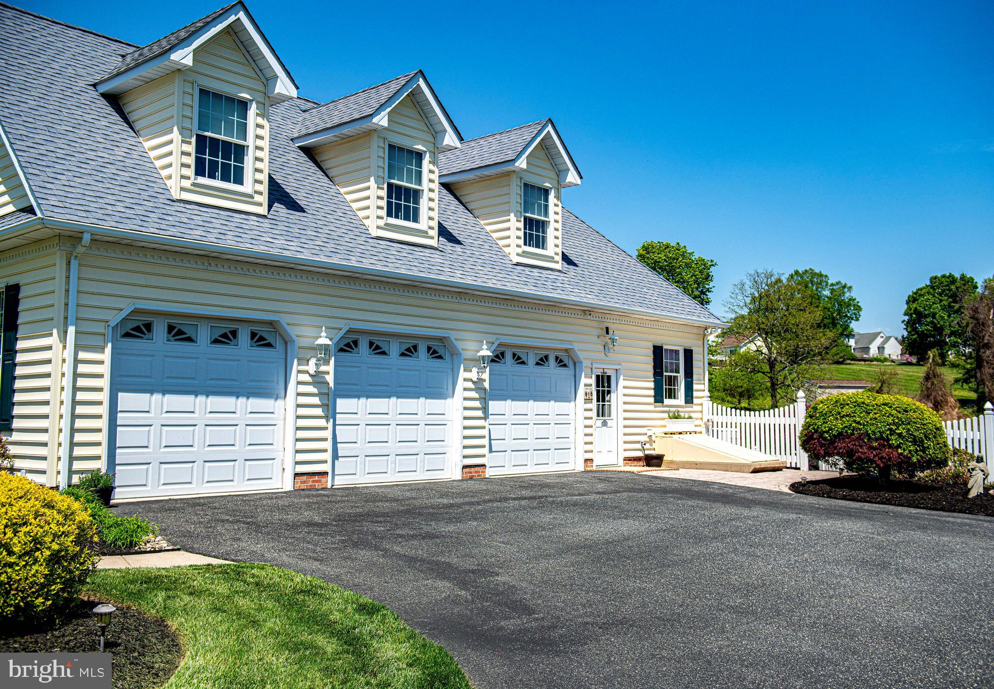 PLEASANT RIDGE - Residential