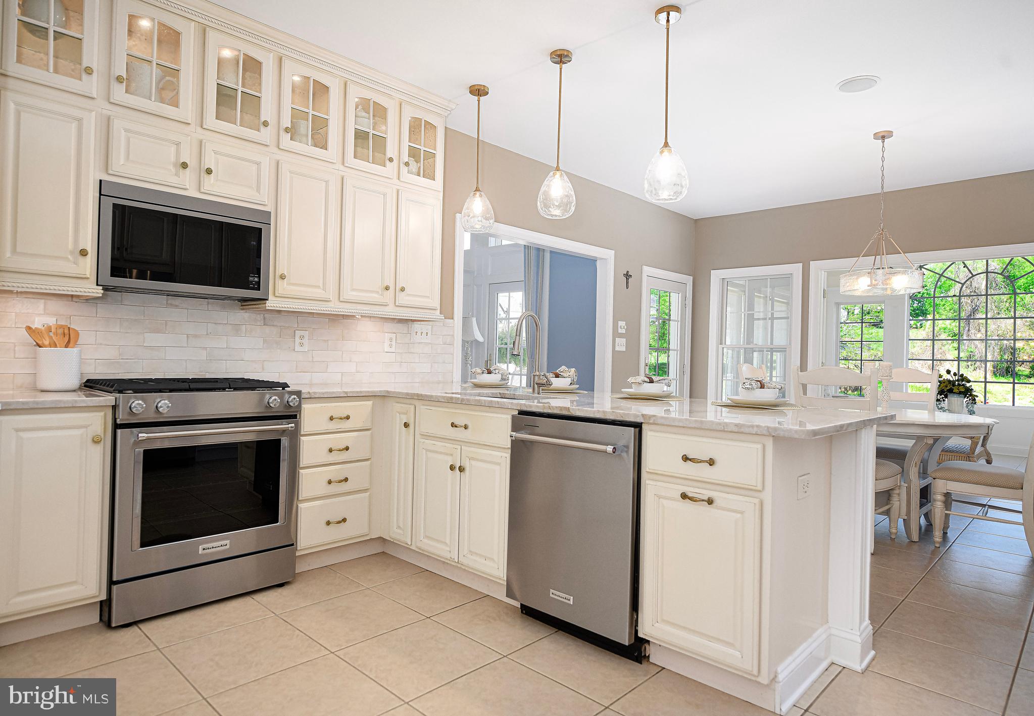 PLEASANT RIDGE - Residential