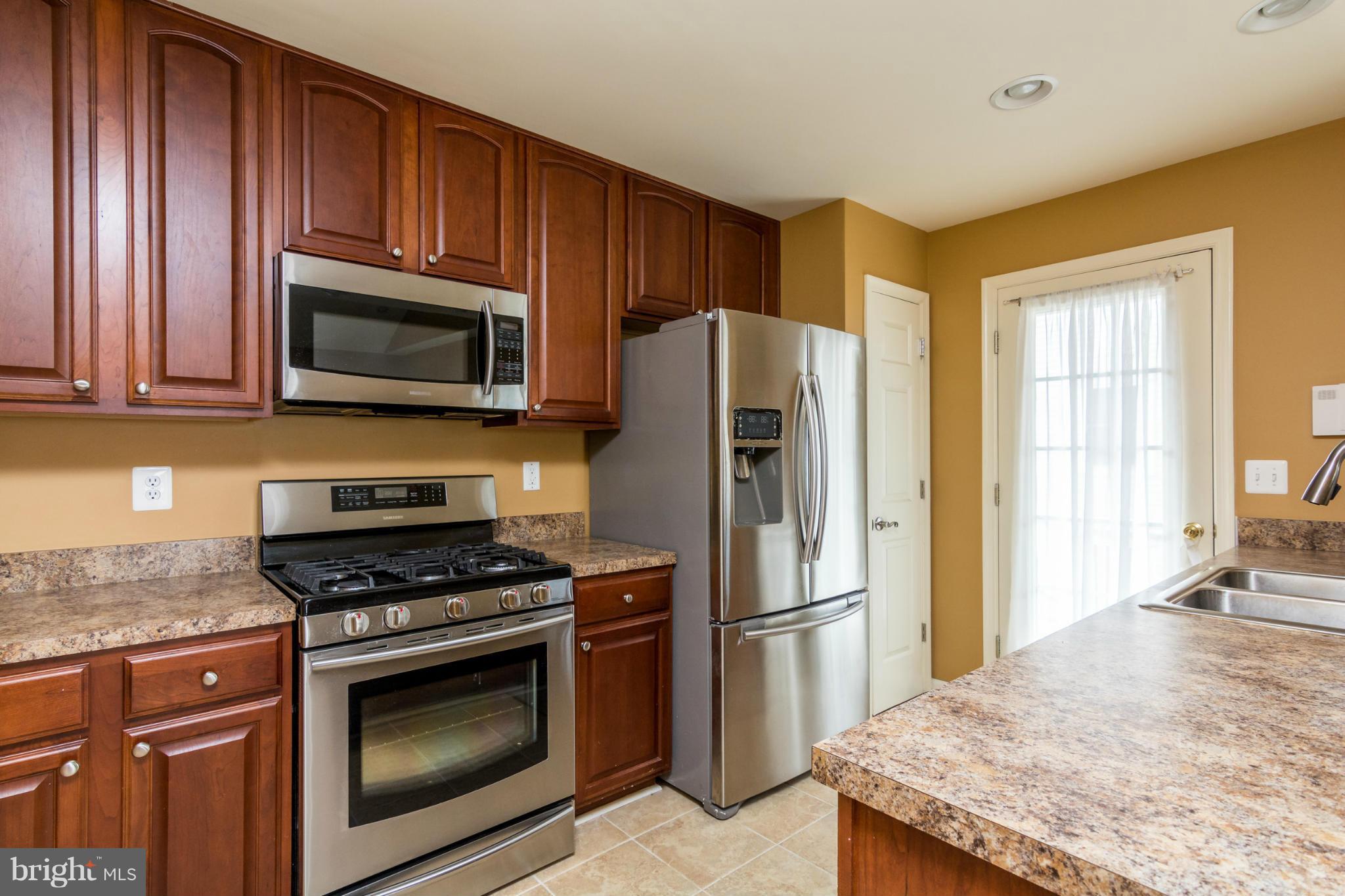 SEVEN OAKS - Residential