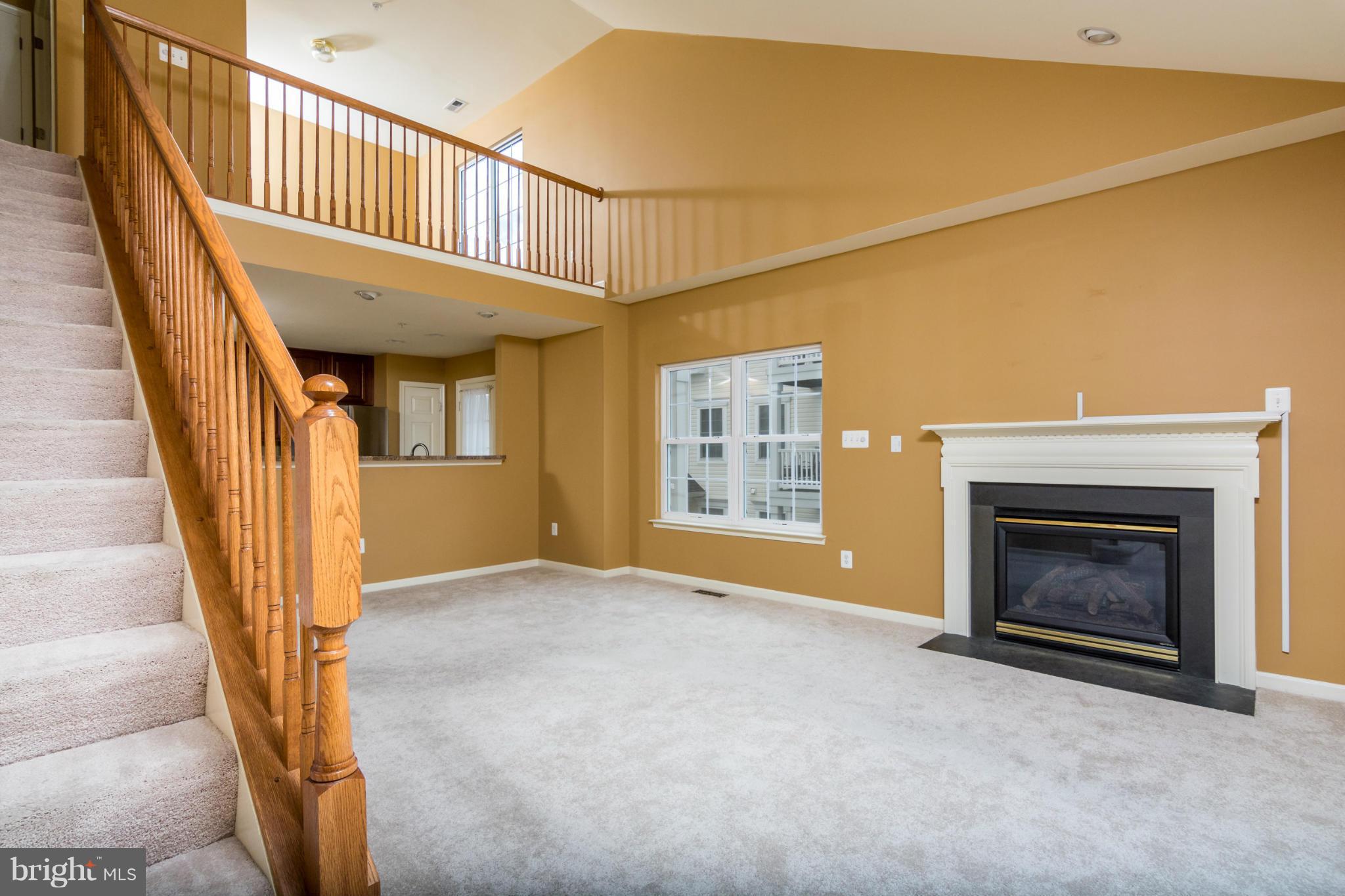 SEVEN OAKS - Residential