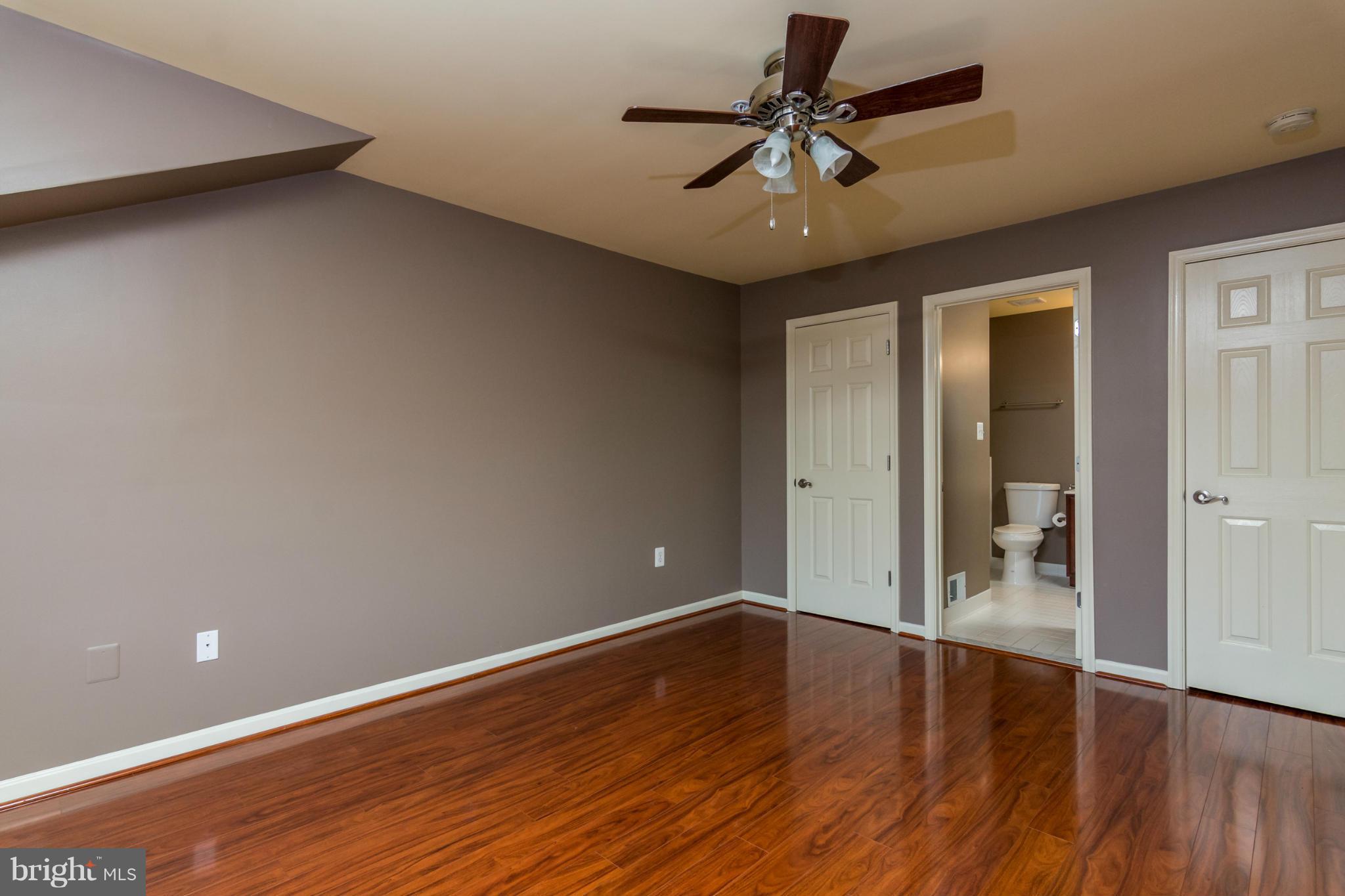 SEVEN OAKS - Residential