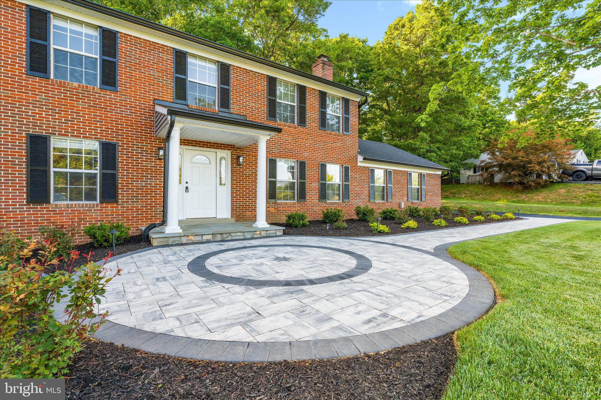 ENGLANDTOWNE - Residential