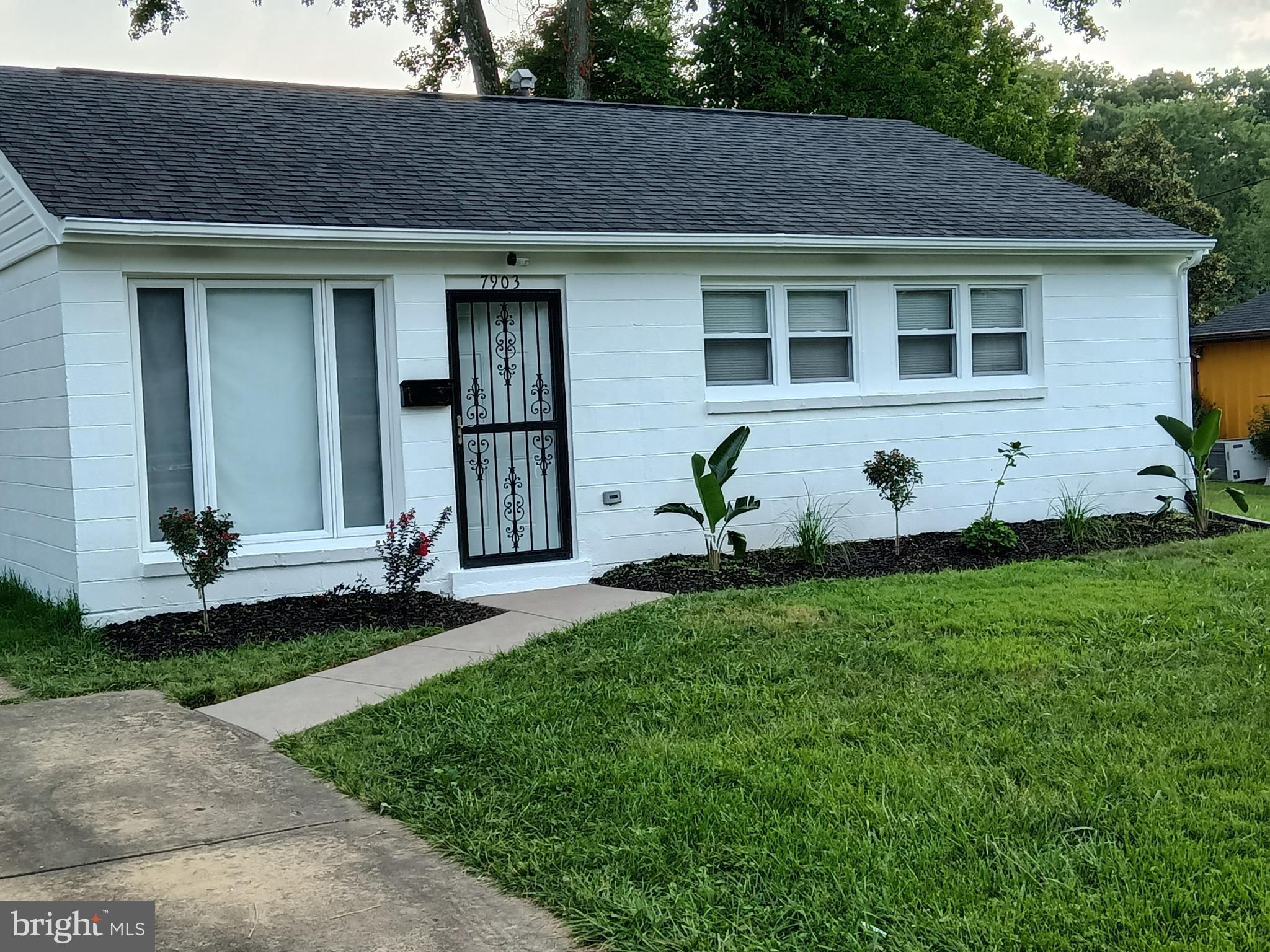 GLENARDEN WOODS - Residential