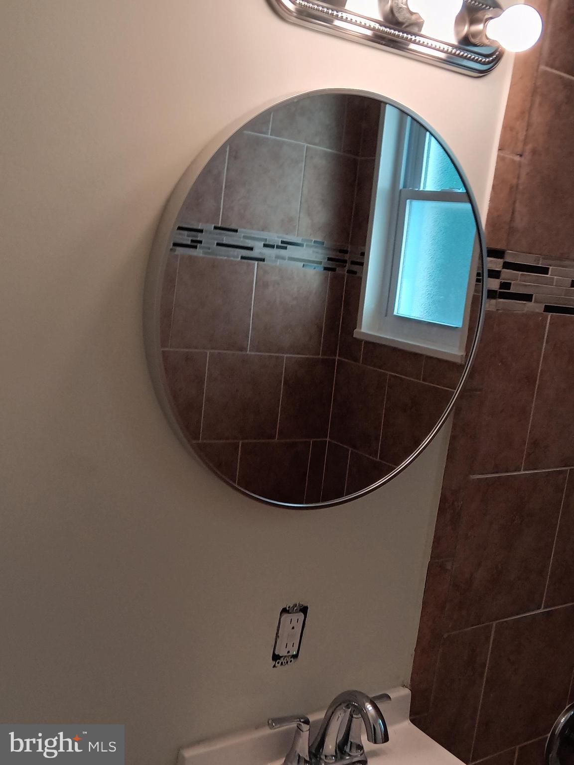 GLENARDEN WOODS - Residential