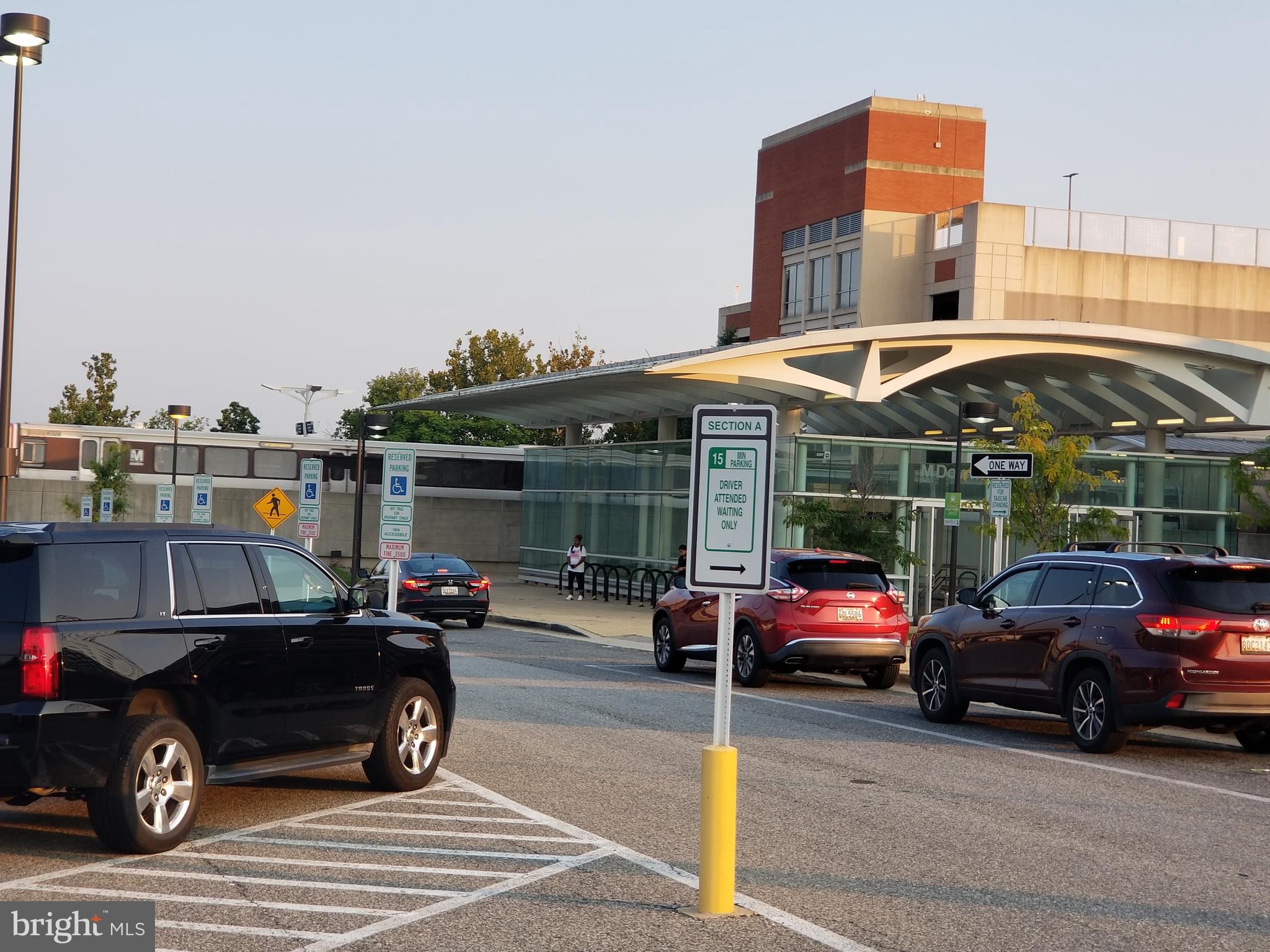 GLENARDEN WOODS - Residential